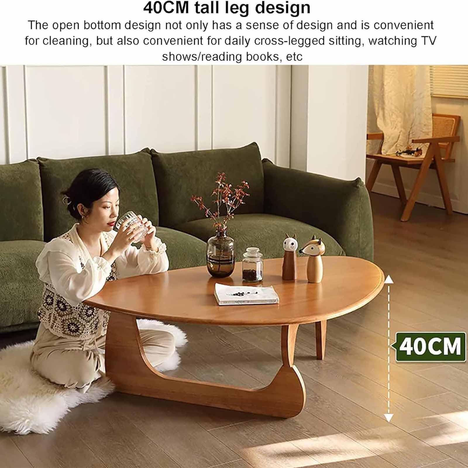 Amazon｜ウォールナットの三角形コーヒーテーブル、ミッドセンチュリー