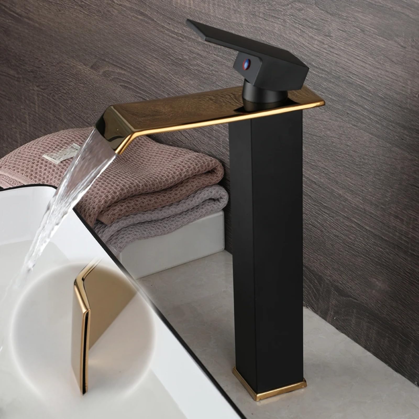 Robinet mitigeur eau chaude et froide cascade pour évier et lavabo