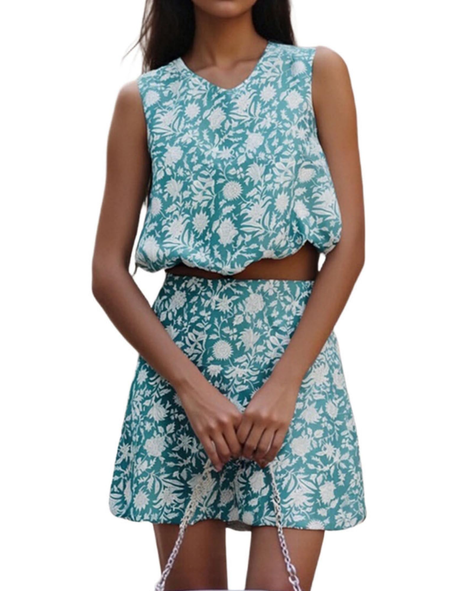 Feclmiyt Women Floral Skort Sets Sleeveless Crop Top and Bubble Mini Skirts Set (A-Emerald Green, L)