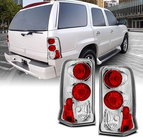 AmeriLite Luces traseras de freno cromadas de repuesto para Cadillac Escalade 02-06 - lado del pasajero y del conductor