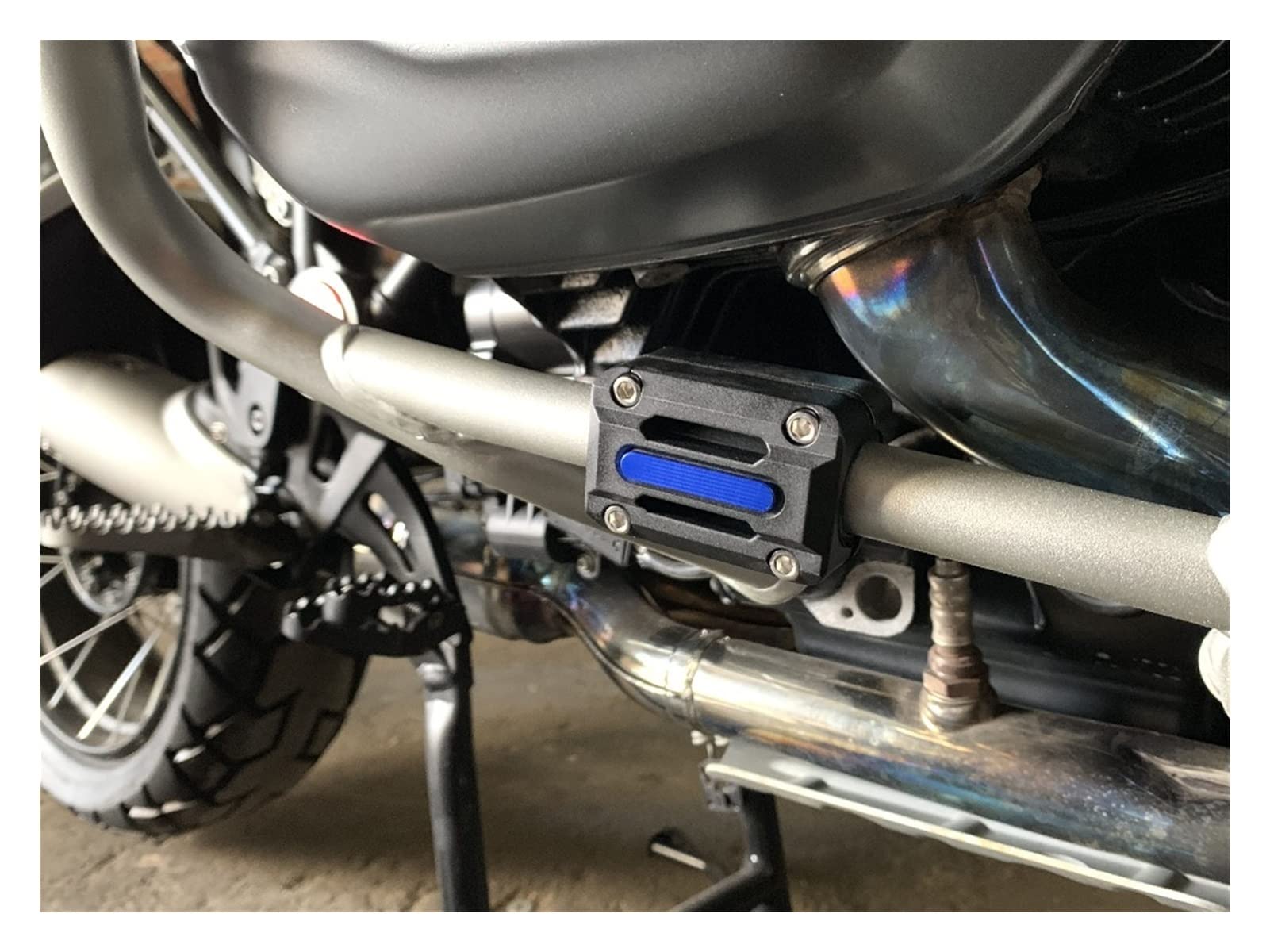 Ochrona przed upadkiem motocykla Osłona Silnika Motocykla Ochrona Zderzaka Blok Dekoracyjny Crash Bar Dla KAWASAKI Vulcan S 650 650cc VN650 2015-2021 2020 (Kolor : Czarny)