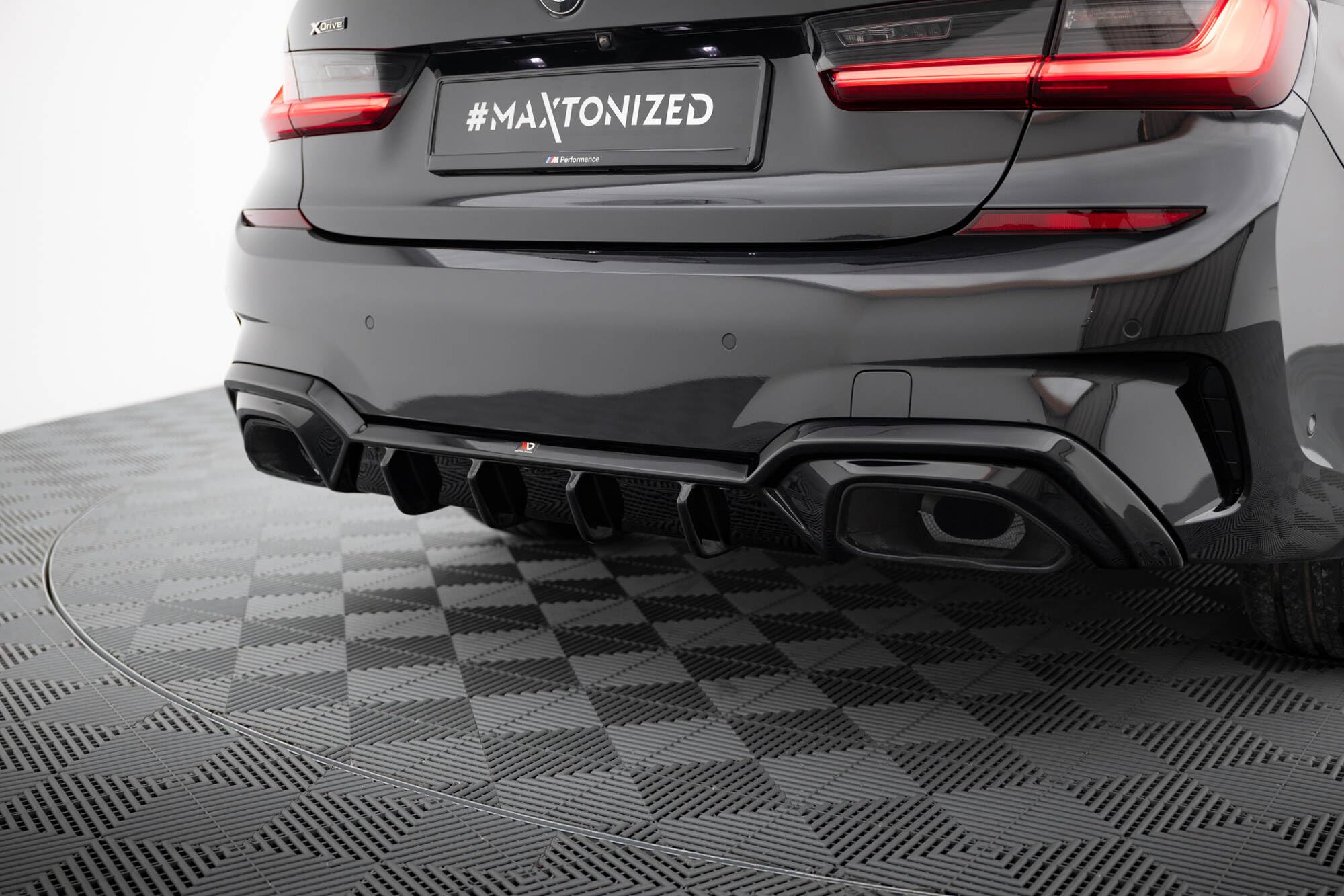 Maxton Design Heckdiffusor für BMW M340i G20 / G21 2018-2022 Hochglanz schwarz