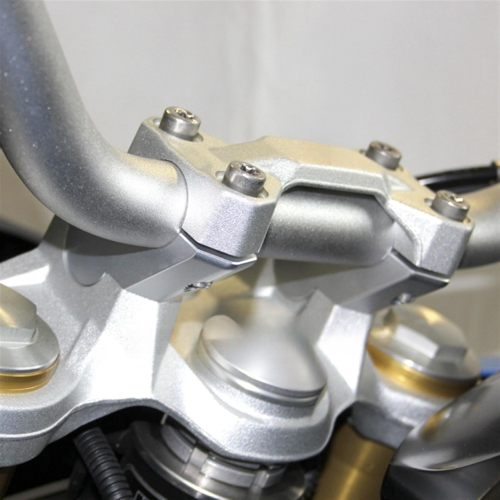 Accessori Moto Manubrio Riser Morsetto Estendi Adattatore Manubrio Compatibile con BMW F900R F900XR F850GS F 850 ​​GS ADV Adventure