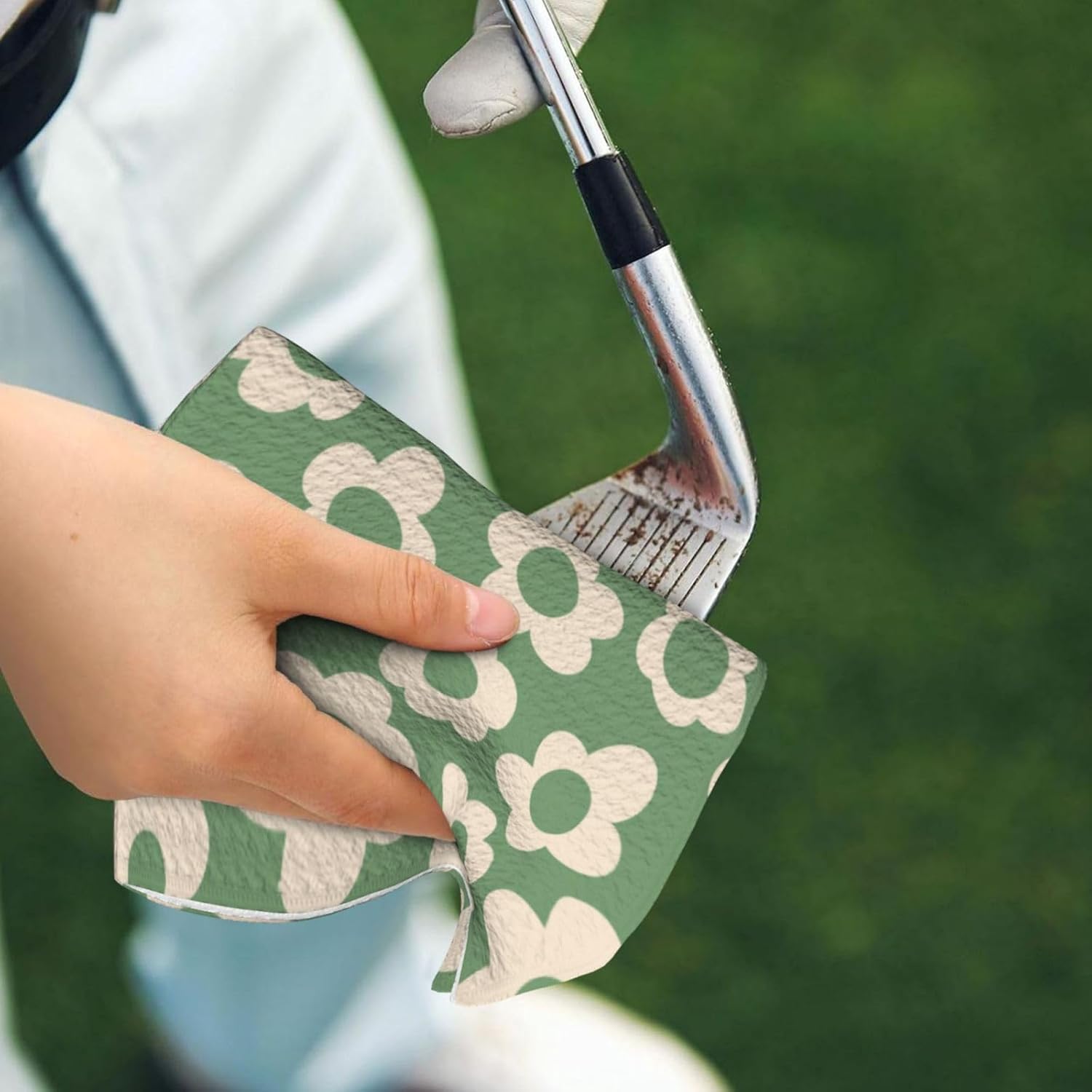 Vintage Groovy Flowers Golf Towel (16" X 24") with Carabiner Clip | Premium Microfiber Fabric | Golf Towel for Men and Women - Image 7