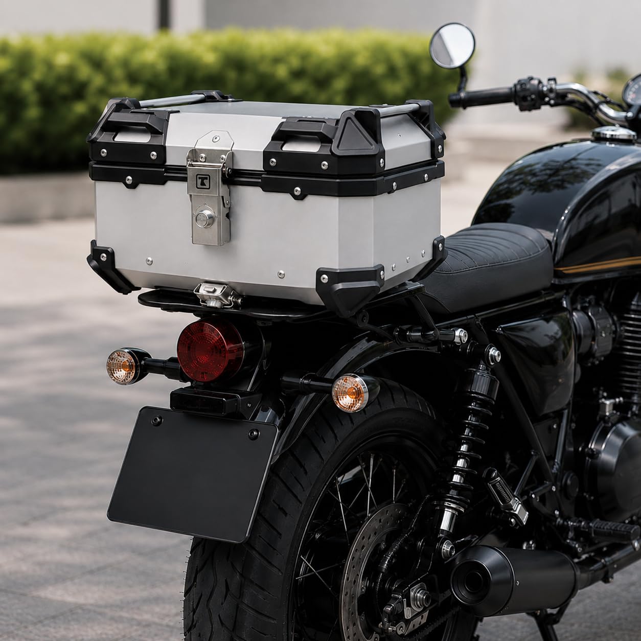 Urban 22L Aluminium Motorcycle Top Box | Compact Lockable Rear Storage Case with Universal Mount Plate | Water-Resistant Carrier for Daily, City Riding & Short Travel Essentials - Aero Silver-image-24