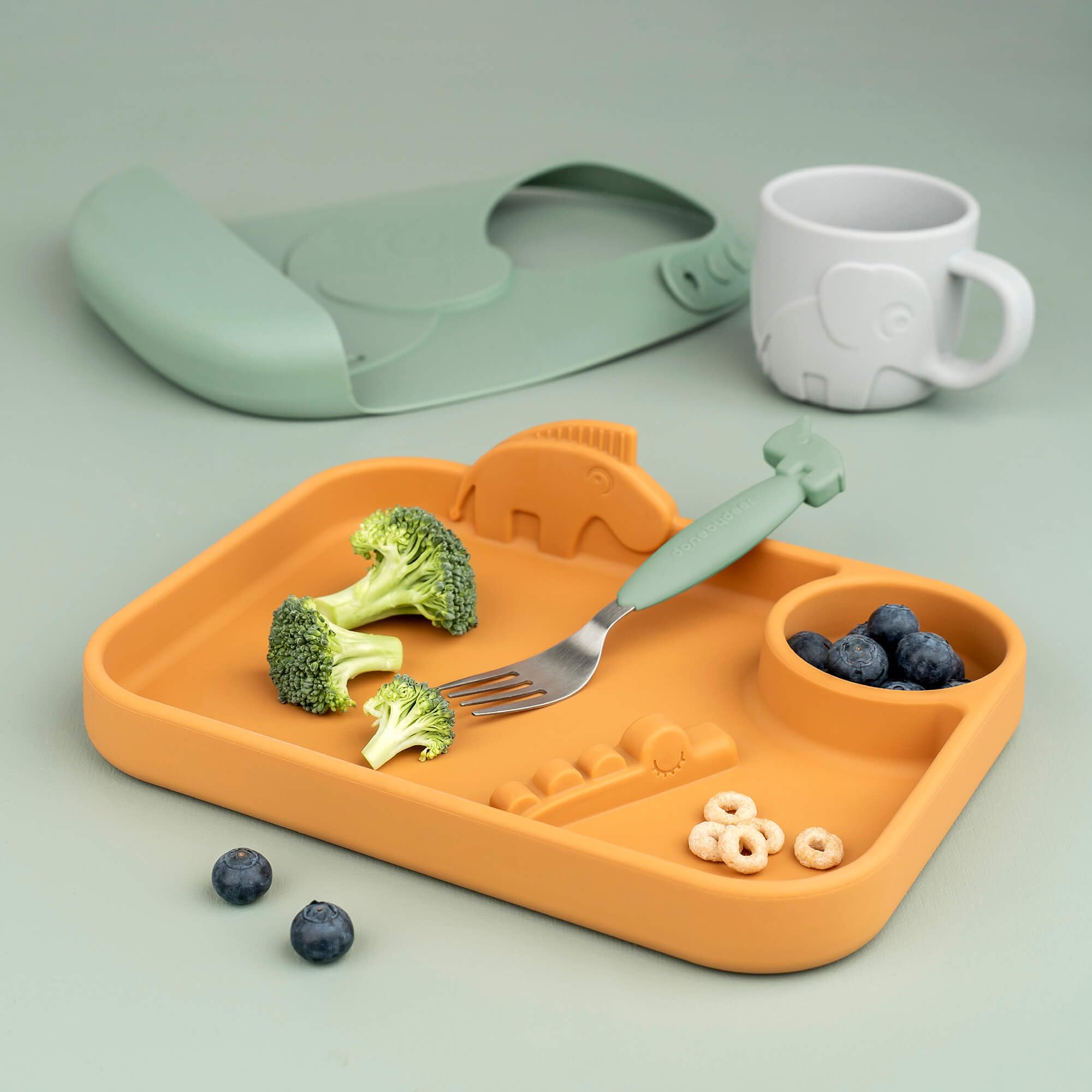 Done by Deer Easy Grip Set Couvert Bebe et Enfant (Cuillère, Fourchette, Couteau pour Bébé) - Ergonomique - Manches en Silicone Antidérapant - Passe au Lave-Vaisselle