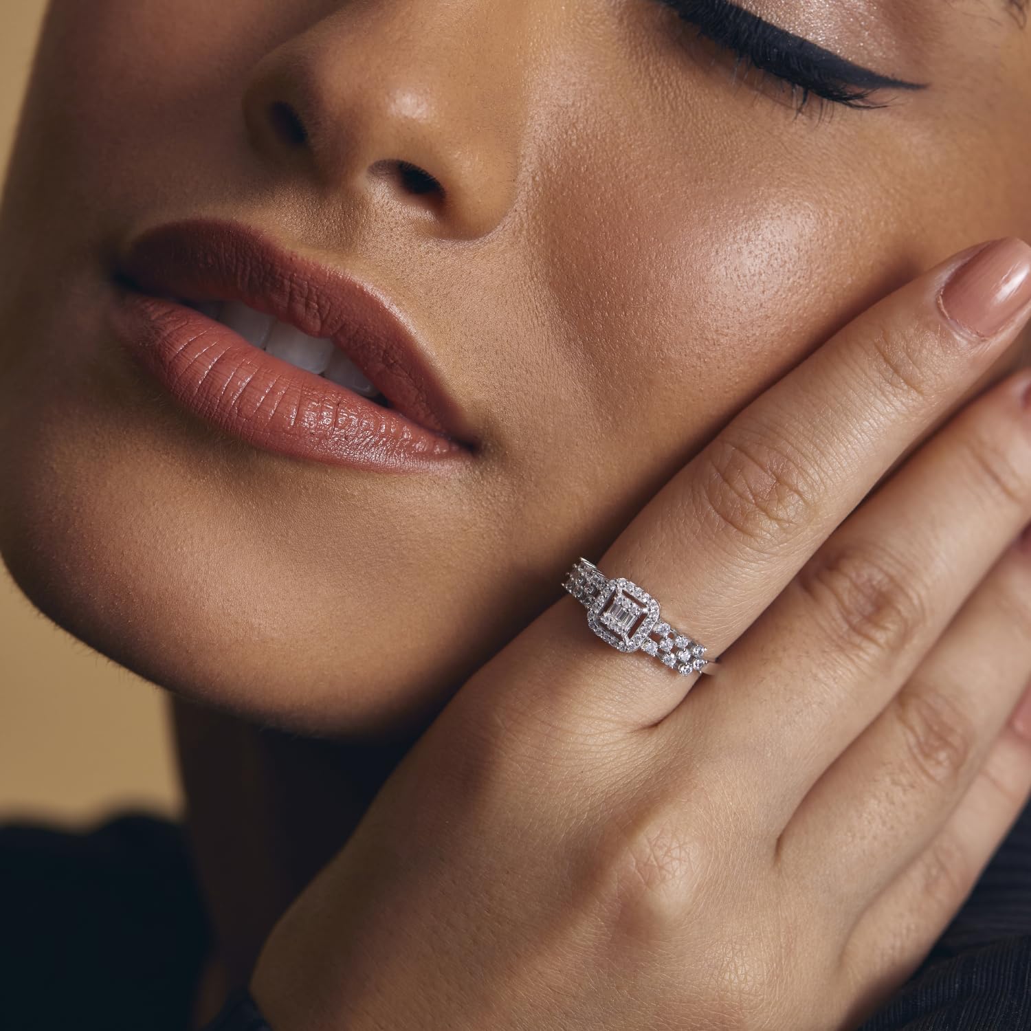 Sterling Statement Illusion Ring with Zircons, Whites Collection