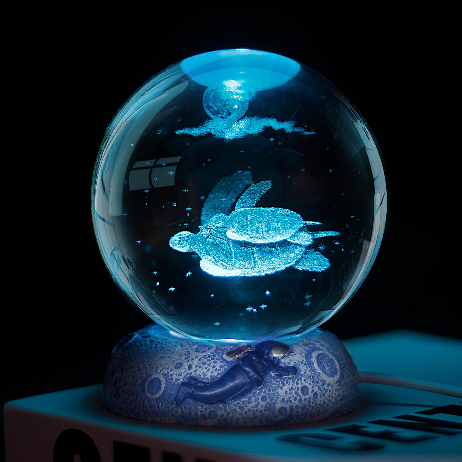 Amazon.co.jp : 3Dクリスタル ウミガメ ボール ナイトライト 16個のLED