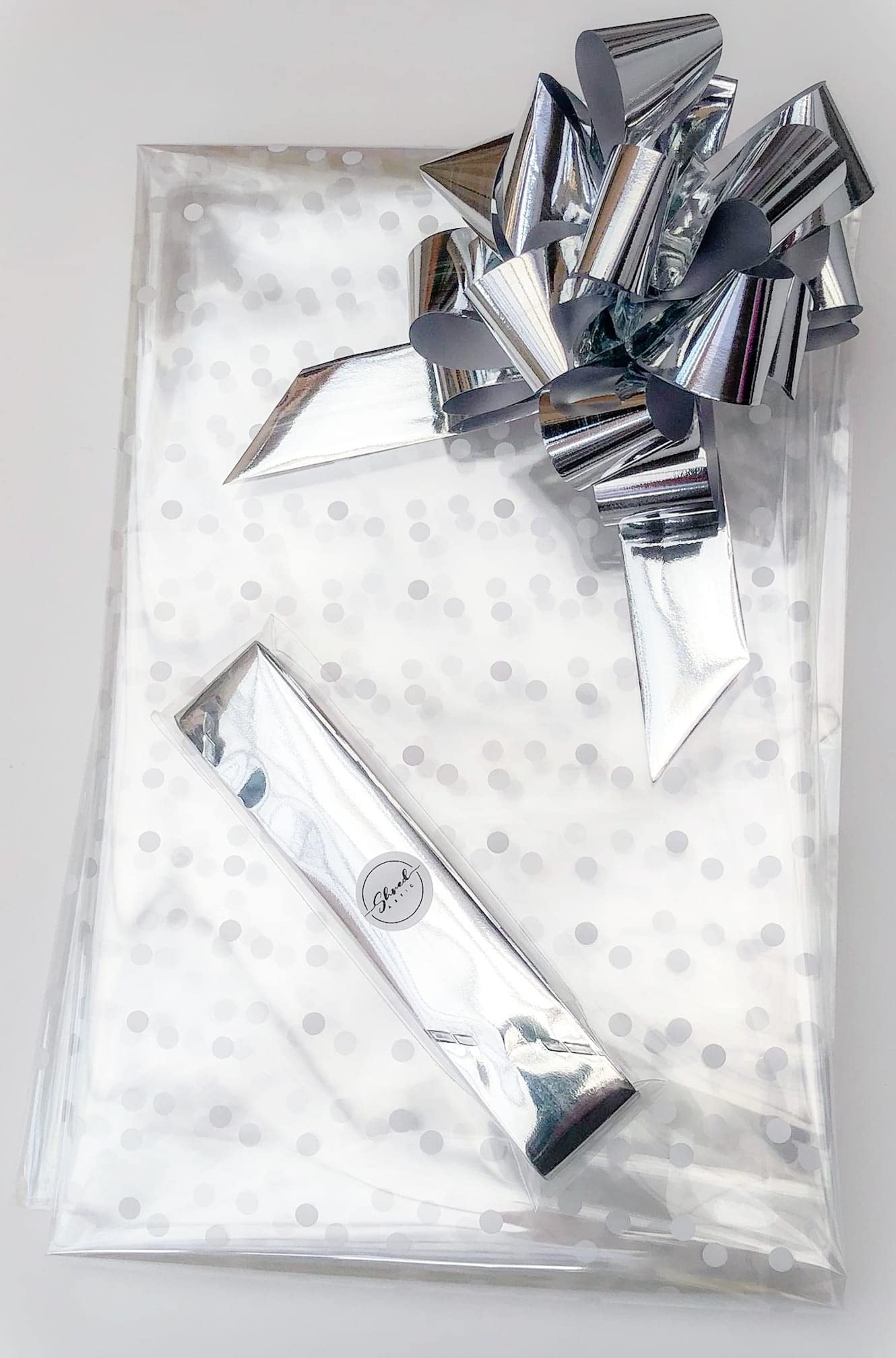ShredAstic® White Dot Florist Cellophane wrap with 30mm Pull Bow (2 metres, Metallic Silver)