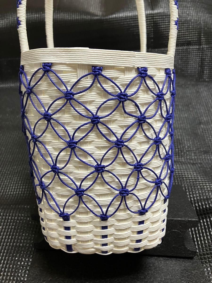 マクラメ編み リュック バッグ　フリンジ　生成り　ホワイト　白 マクラメ編み リュック バッグフリンジ生成りホワイト白