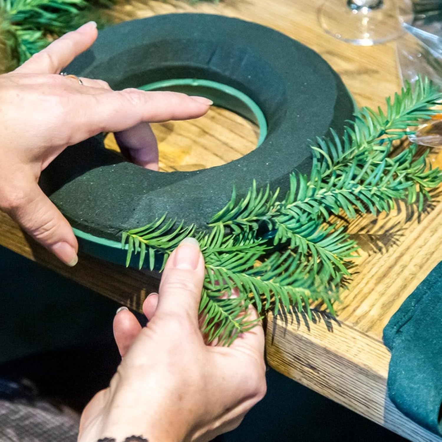 3Pcs Floral Foam Rings 10 Inch Round Floral Wet Foam Ring Foam Ring Flower Arrangement Kit for Florist Wedding Foam Decoration, Green