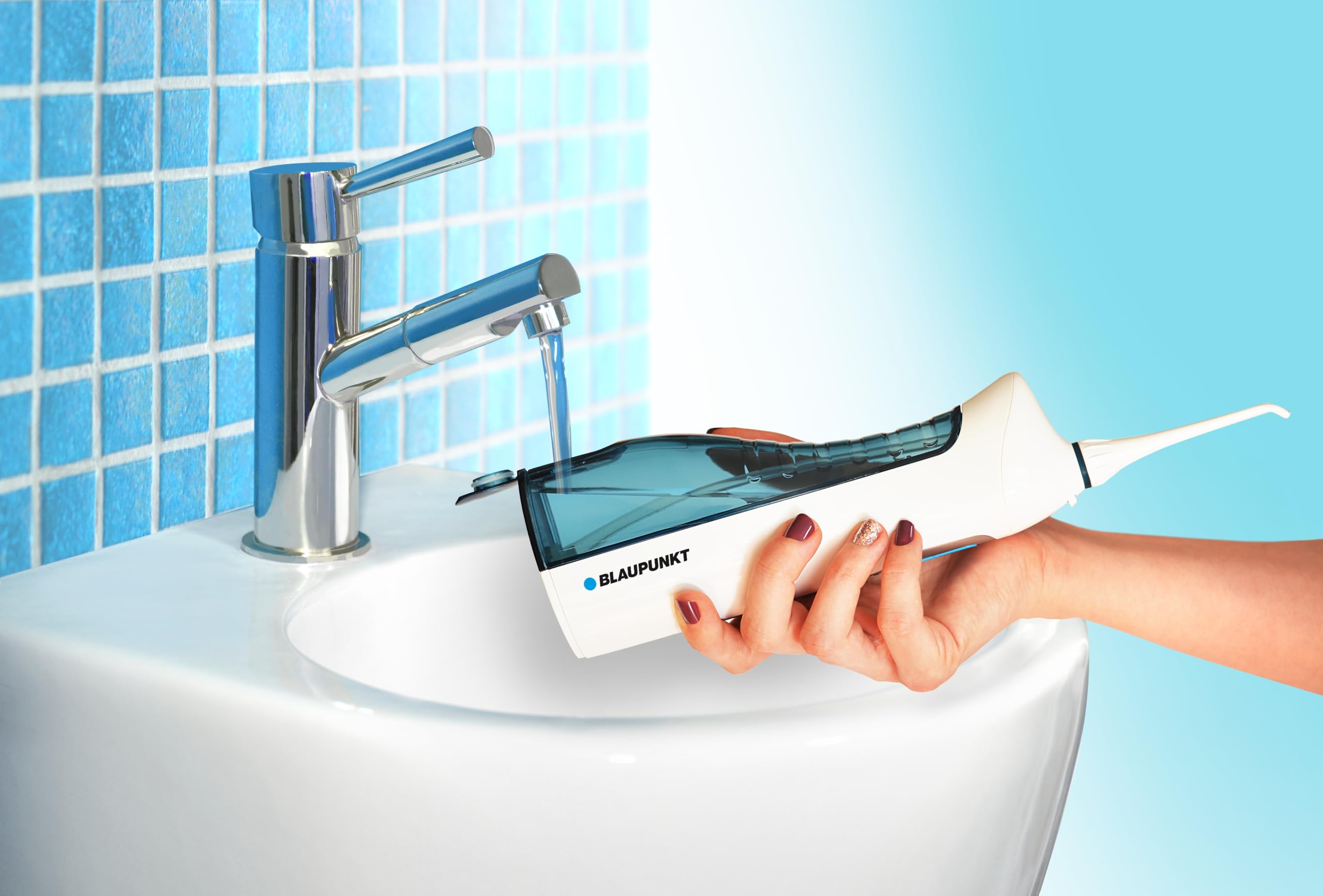 BLAUPUNKT – Kabellose Munddusche – für die Zahn- und Mundpflege, mit 3 Modi, 40–90 PSI Wasserdruck, bis zu 1400 Impulsen/Min., 150 ml Wassertank, 2-Min.-Timer und 2 Düsen - DIR501