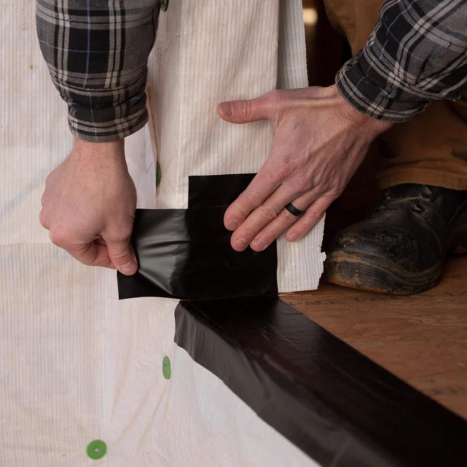 FrogTape Pro Grade Flashing Tape for Windows & Doors, 3.75 Inch Width - 75 Foot Roll, All Weather & UV Resistant Flashing Tape with Advanced Acrylic Adhesive - 10 mils - Black