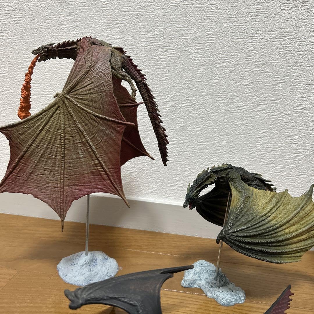 ドラゴンシールド ゲーム・オブ・スローンズ 4点 ドラゴンシールド ゲーム・オブ・スローンズ 4点 71nt241cFhL.jpg