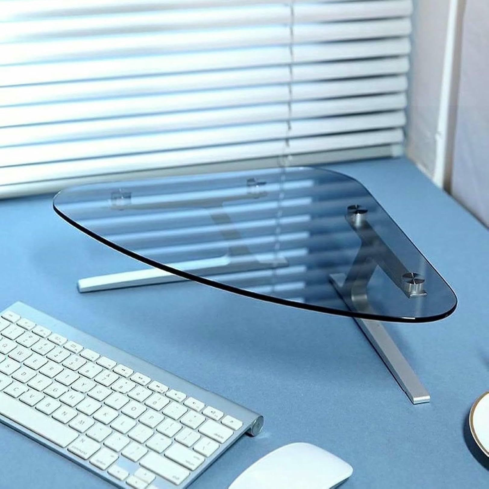 Support triangulaire en verre trempé et pieds aluminium haut de gamme