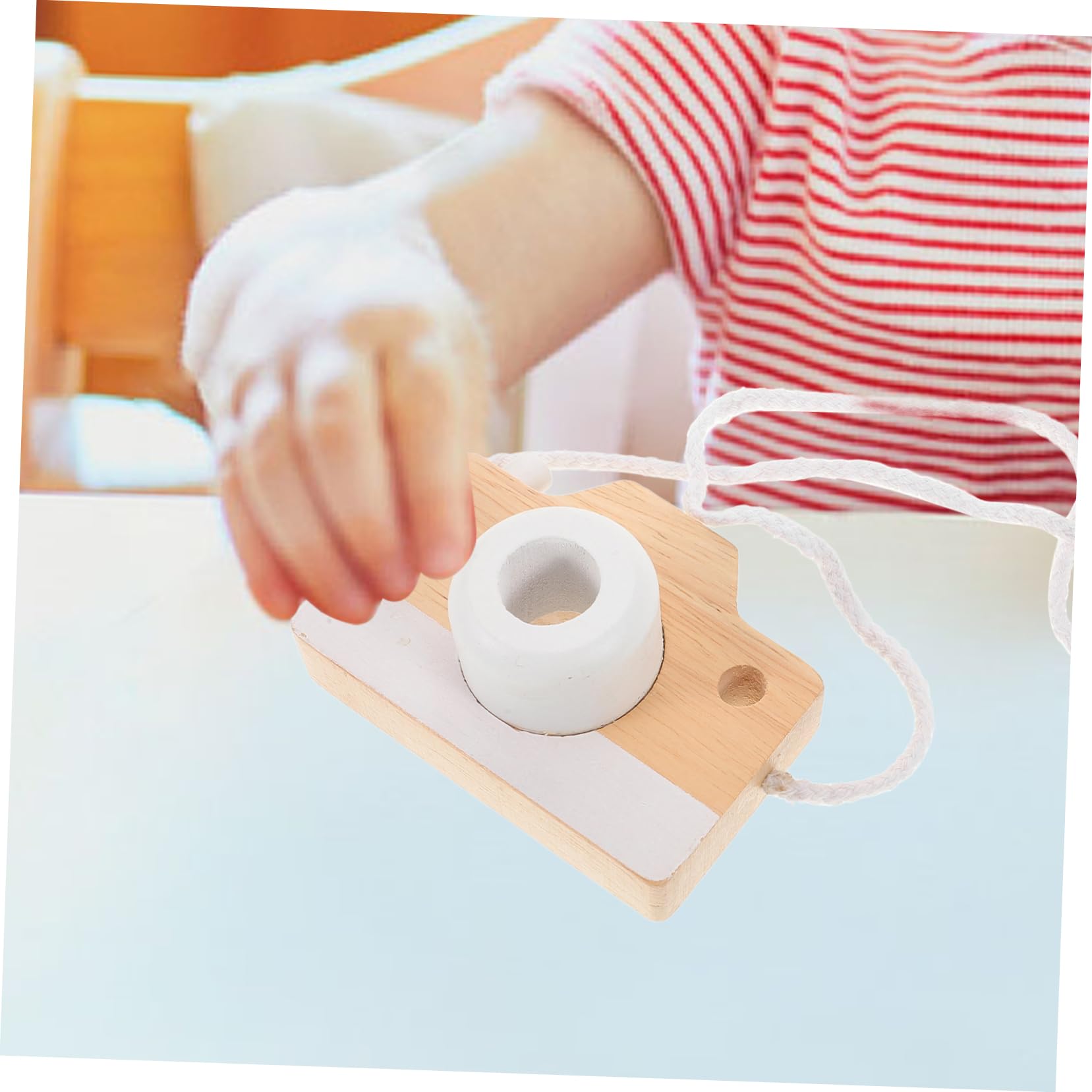 ORFOFE 1Pc Wooden Kaleidoscope Camera for Multi Prisms Educational Present for Chic Design Enhances Curiosity and Parent Interaction Random Color