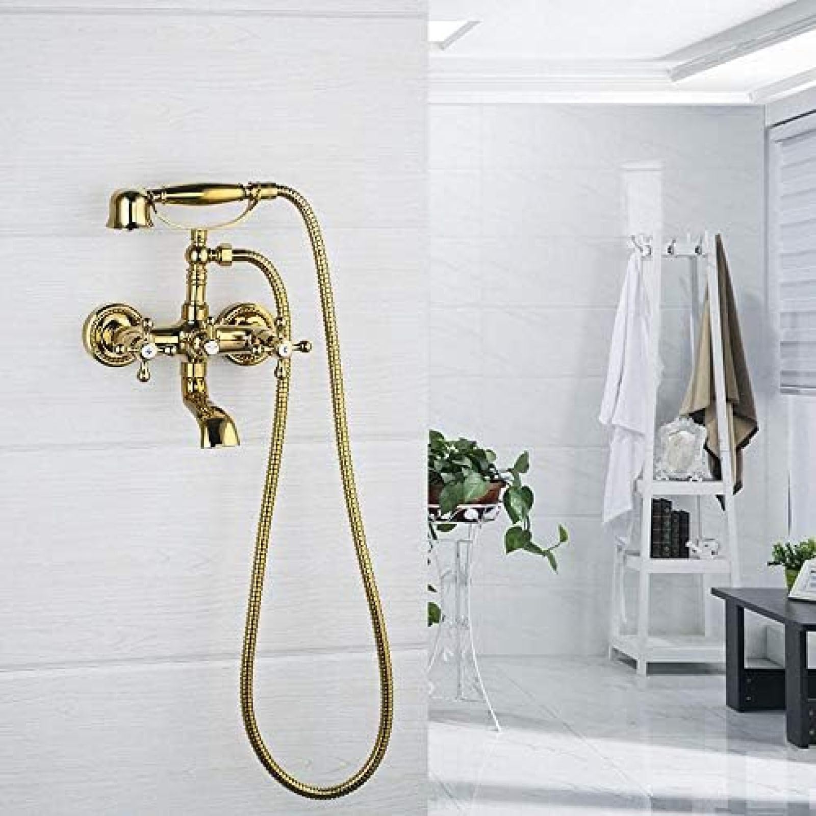 Ensemble de Douche Mural Doré pour Moderniser Votre Espace Bain Familial