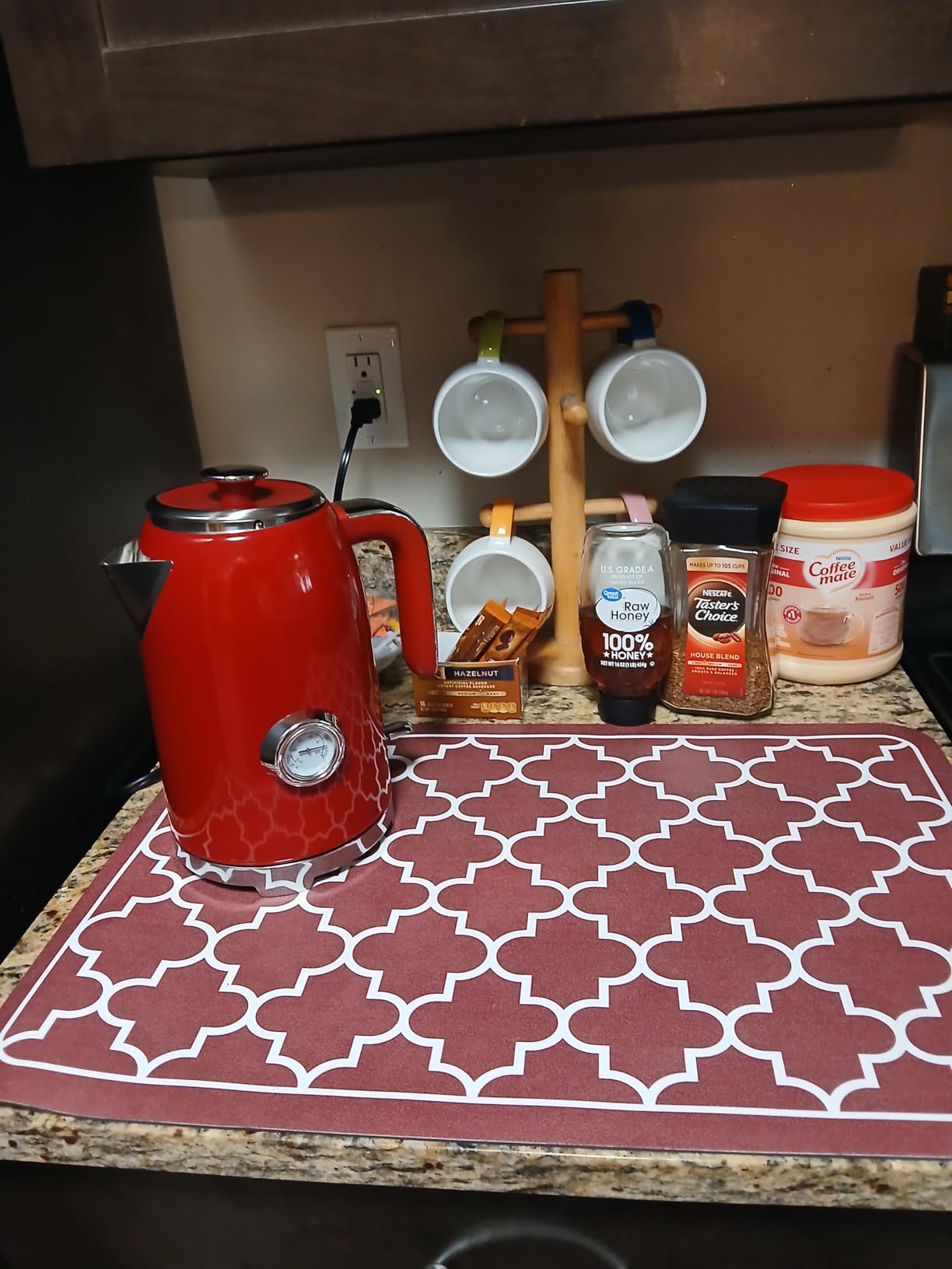 Our Susteas Electric Kettle Review breaks down everything — design, build quality, speed, and real user experience.