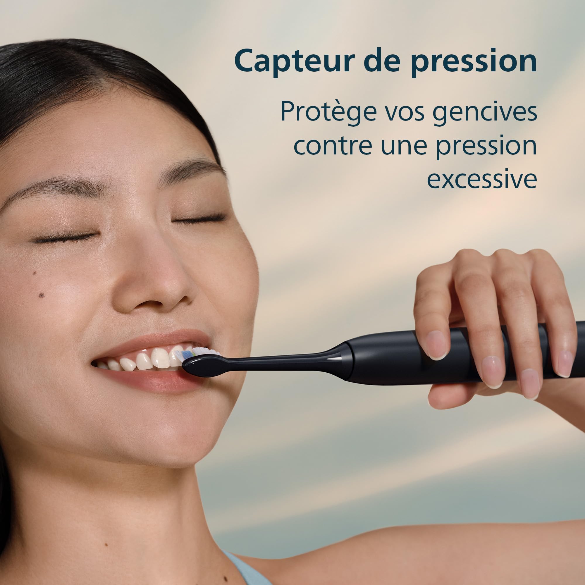 Philips Sonicare 5300 - Brosse à dents électrique sonique avec 2 niveaux d'intensité, Alerte de pression, EasyStart, SmarTimer et BrushPacer, Noir, modèle HX7101/04 [Nouvelle technologie]