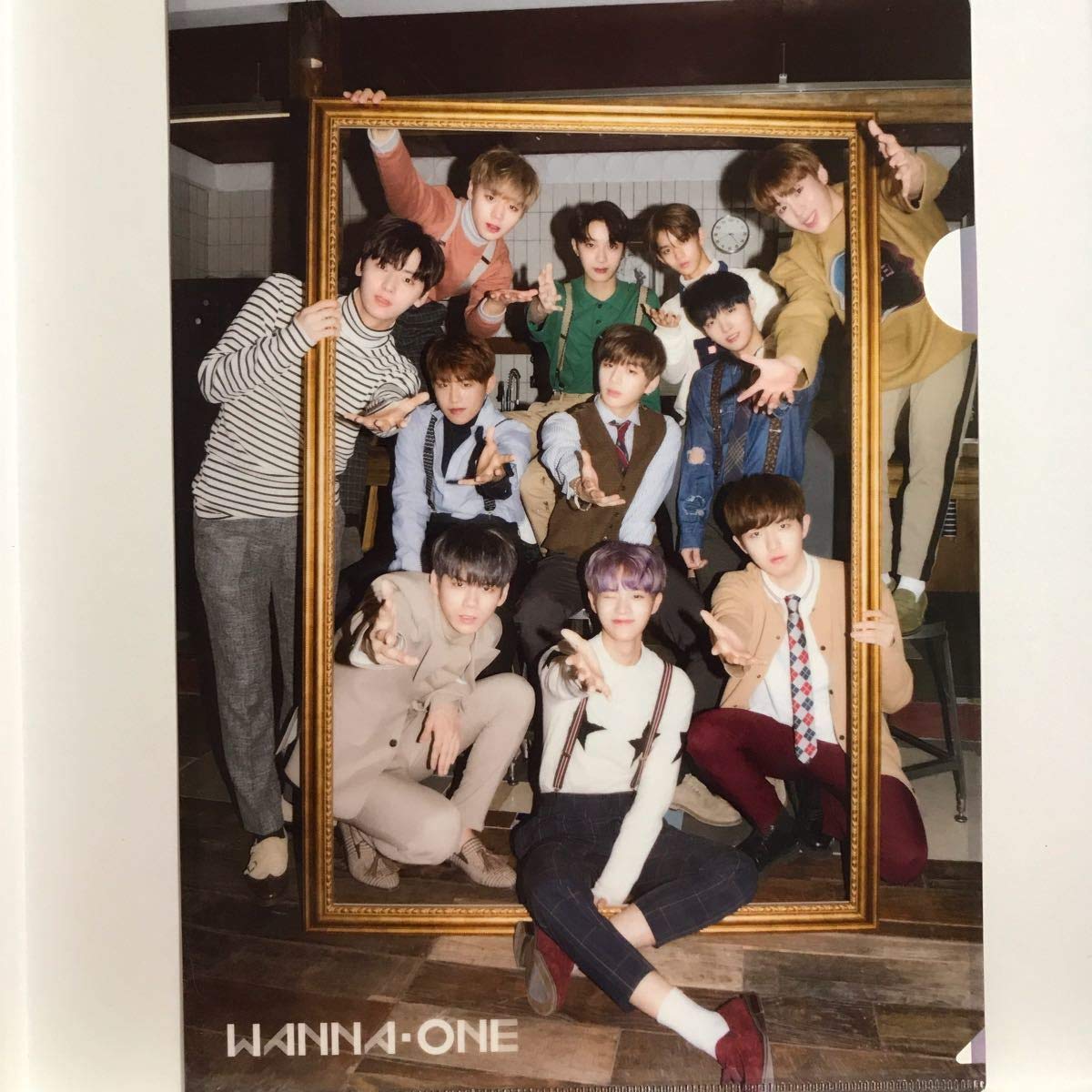 Amazon.co.jp: Wannaone ワナワン ファンコンサート公式グッズ クリア