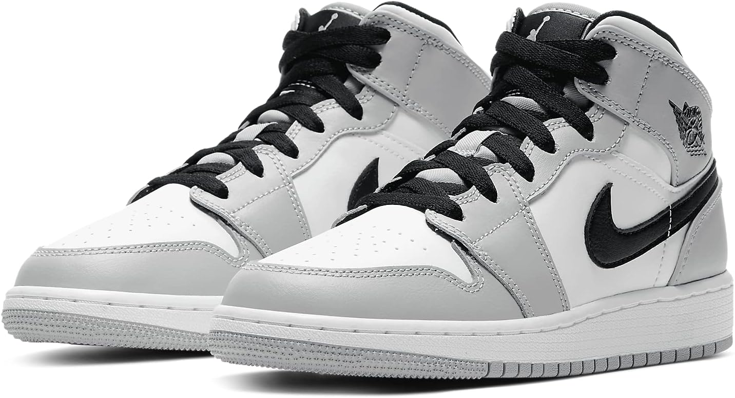 Air Jordan 1 Mid Light Smoke Grey Junior 554725-092 : Amazon.nl: Kleding,  schoenen \u0026 sieraden