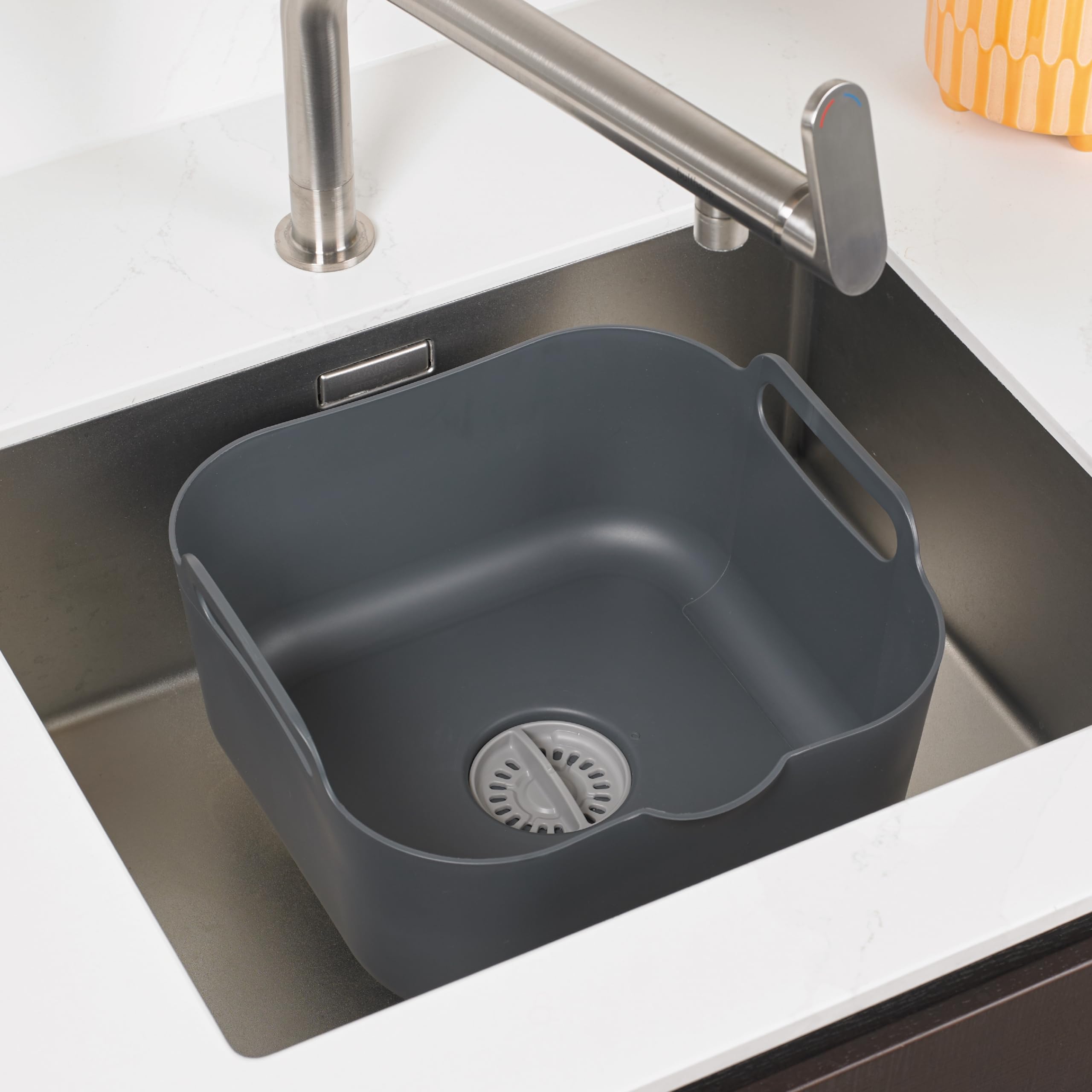 ReBorn - Cuenco de lavado reciclado - Lavado y drenaje de platos de cocina - Asas de transporte grandes - Enchufe integrado - Boquilla de vertido útil - Capacidad de 9 litros - Fabricado en Gran