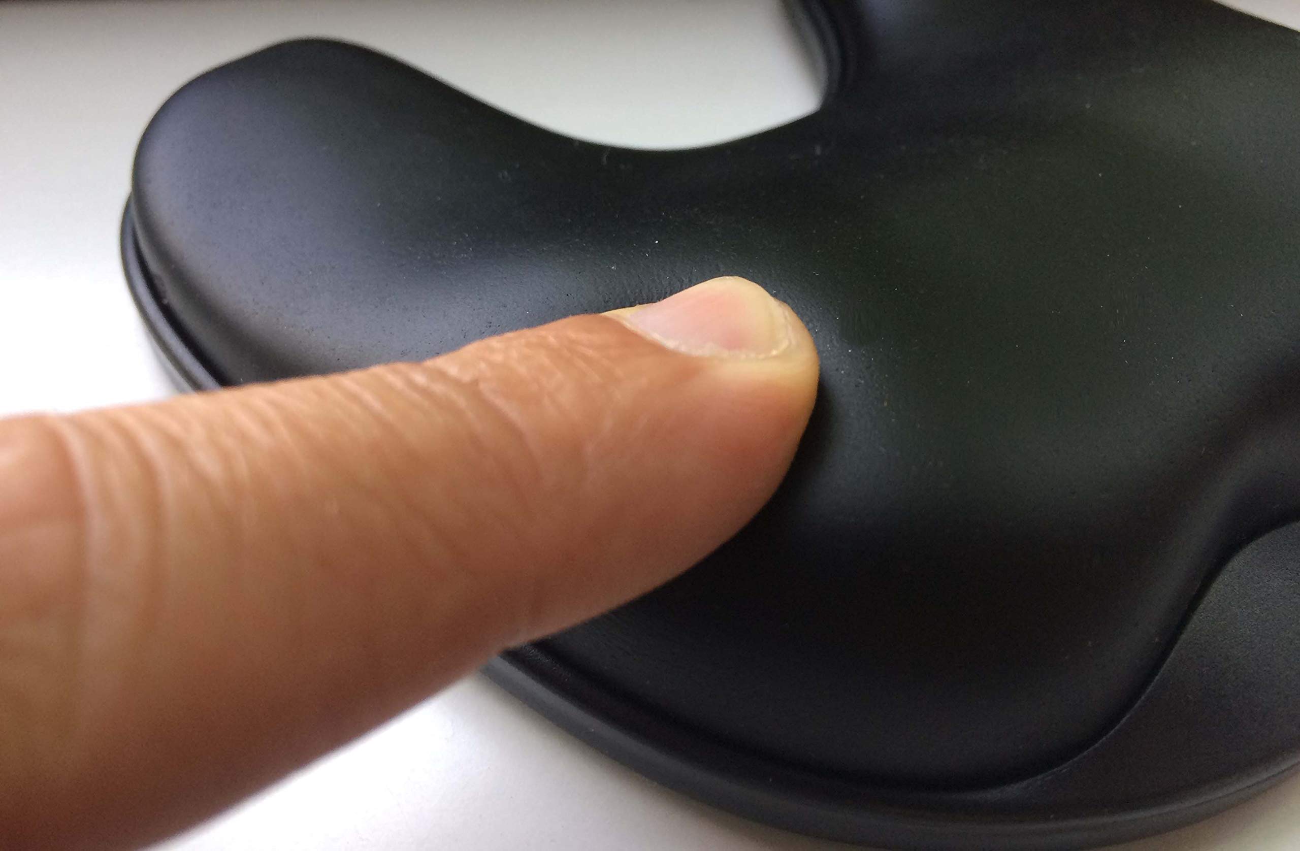 Unilux 400110158 obracająca się podkładka pod nadgarstek, z funkcją pamięci, ergonomiczna mata, do komfortowej pracy przy komputerze, kolor czarny