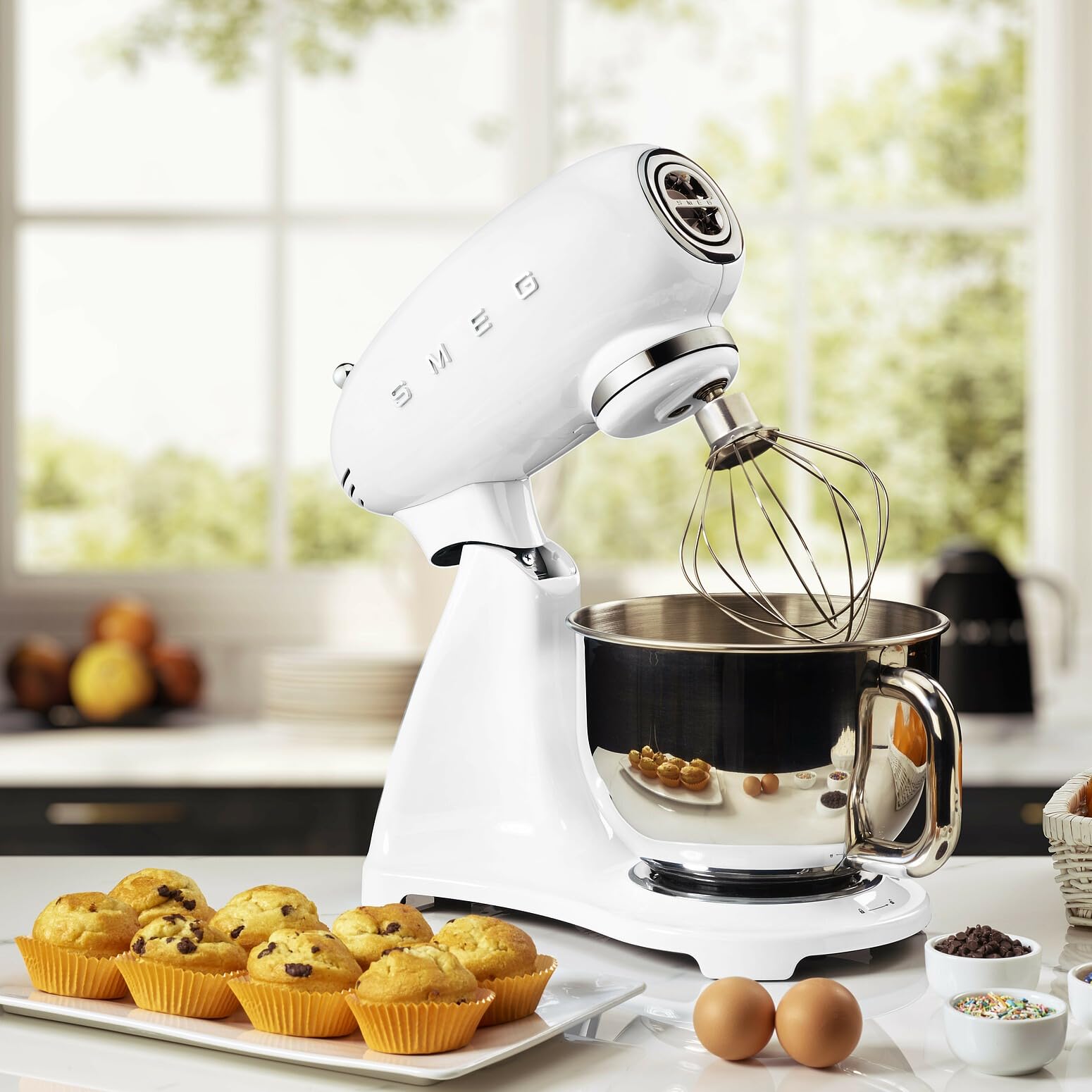 Amazon.com: SMEG SMF03 Stand Mixer – 5 Qt Tilt-Head Mixer with