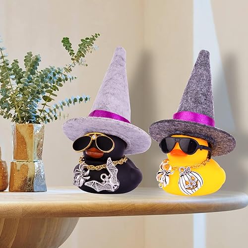 Miniatura 7 de Adornos de pato de goma para automóvil, decoraciones de tablero de automóvil con mini sombrero de bruja, gafas de sol, collar, accesorios de