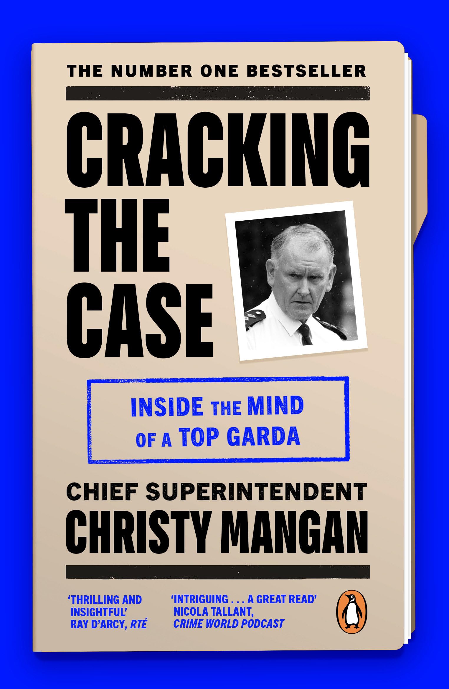 Cracking the Case by Christy Mangan (Paperback Book)