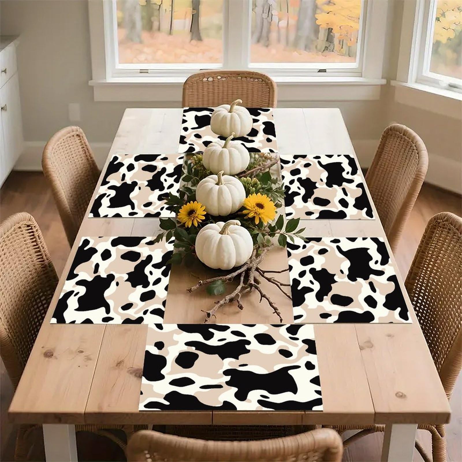 Cow Spot Placemats Wipeable Heat Resistant Table Mats Washable Flax Place Mats Elegant Cloth Non-Slip Placemat for Kitchen Dinning Party Table Decor 12 * 18 in