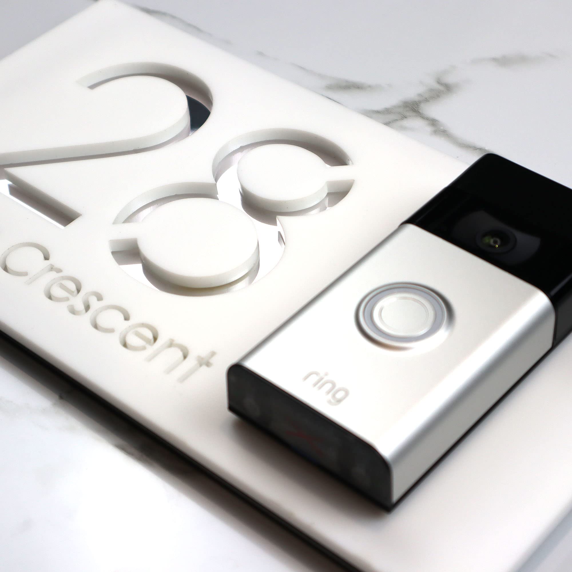 K Smart Sign | Left Text F31 | Bellissima Video Doorbell house sign door number plaques for Nest Ring Wifi doorbell plate mount | Matt White | 300mm x 160mm (Matt White & Silver Mirror)
