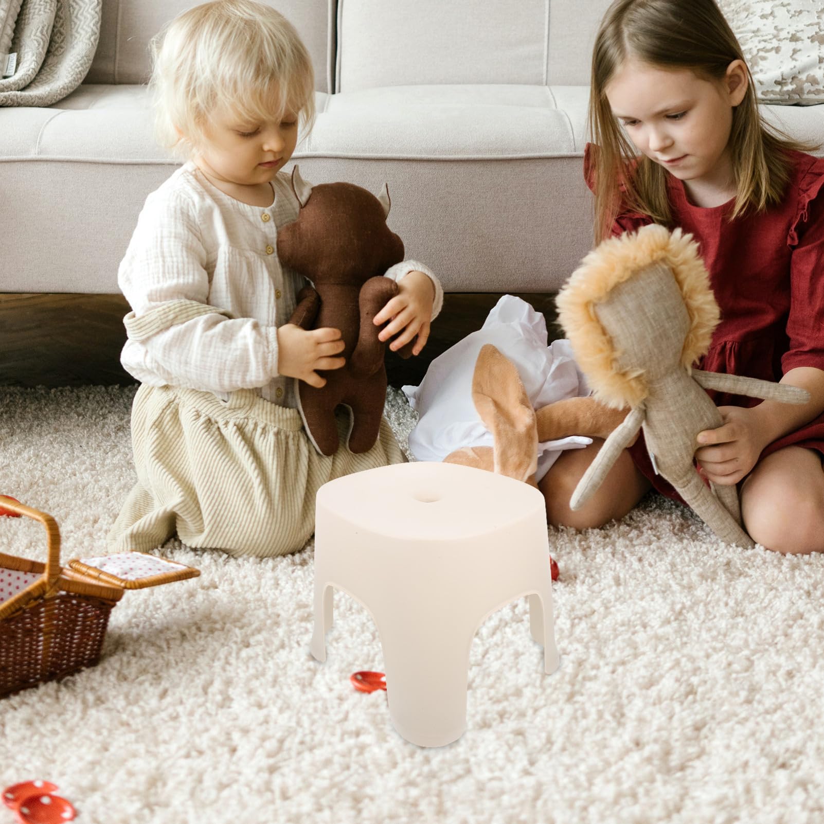 Rutschfester Tritthocker aus Kunststoff, Beige, PVC für Kinder | Badezimmer und Zuhause, Stabile Ausführung, Leicht zu Tragen, Niedliches Design