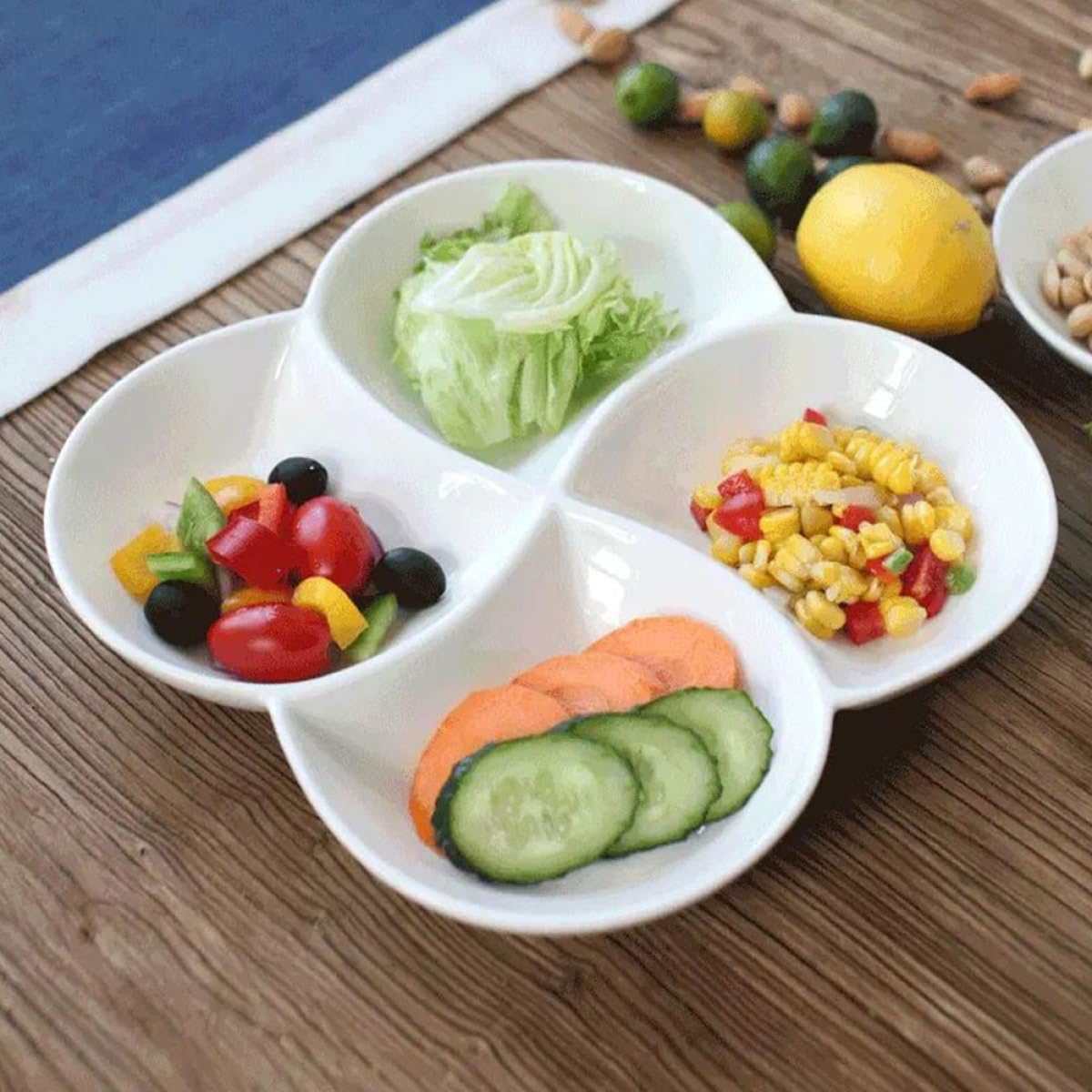 Hemobllo Plateau Repas en Céramique Compartimenté 4 Cases 22X22X3 CM Assiette à Manger Polyvalente Antidérapante Petit-Déjeuner Restaurants et Hôtels Réutilisable