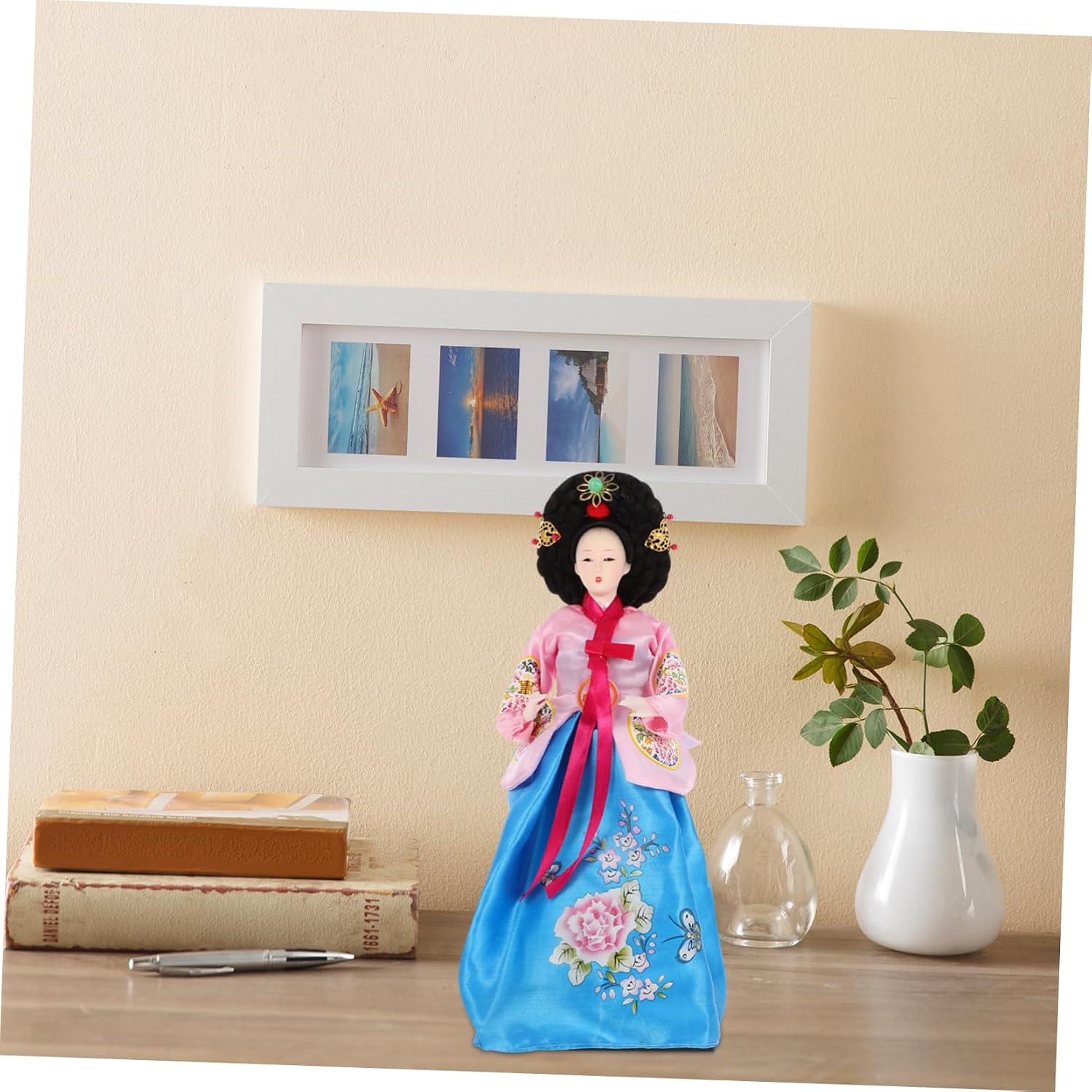 SOLUSTRE Doll Figurine Woman Decor for Home Restaurant Unique Traditional Folk Art Present for Special Occasions