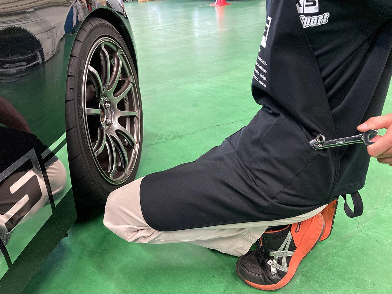 Amazon.co.jp: HKS 自動車整備用用品 メカニックエプロン 51007-AK493