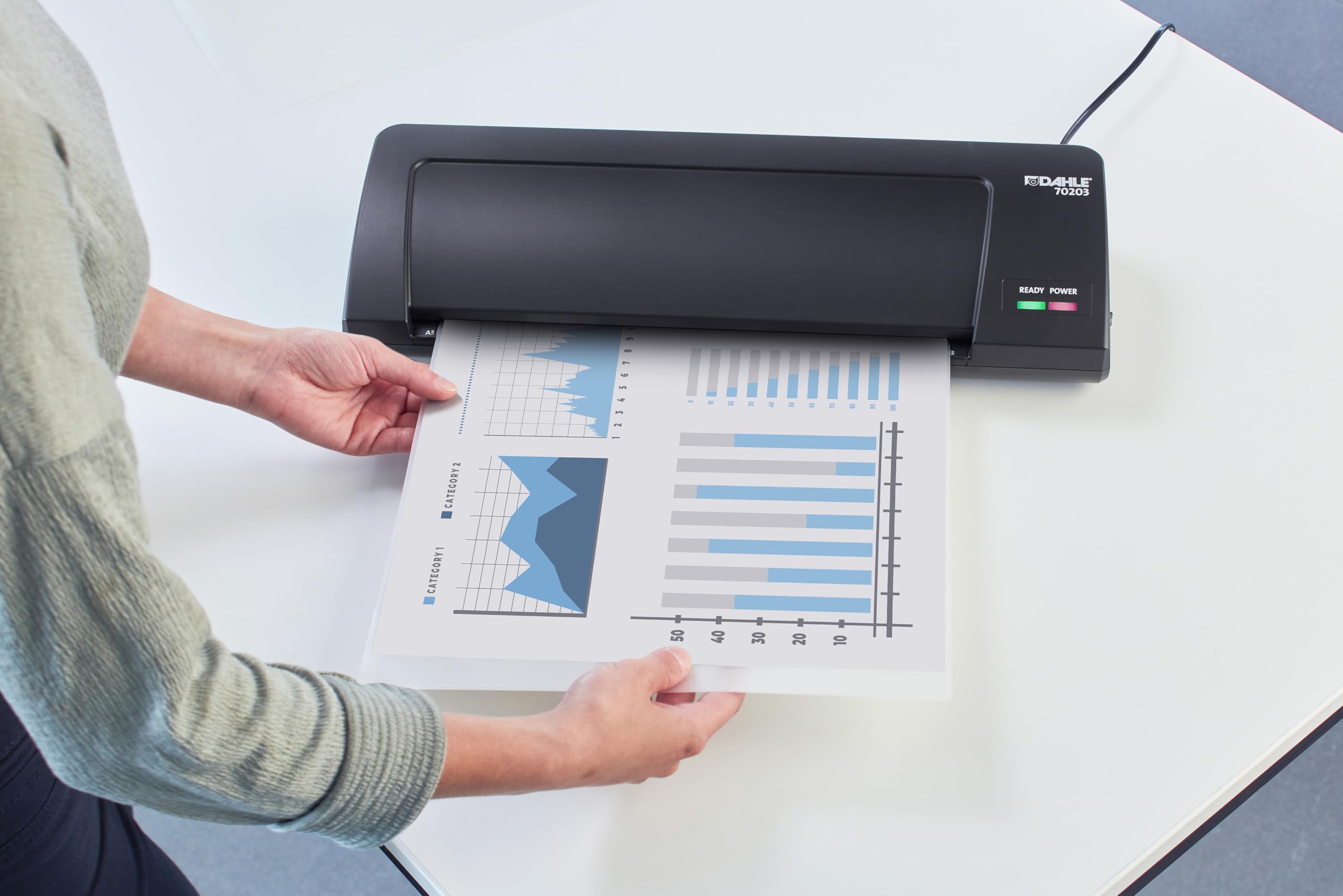 Dahle 70203 - Plastificatrice (fino a A3, laminazione a caldo, 40 secondi, tempo di riscaldamento) nero