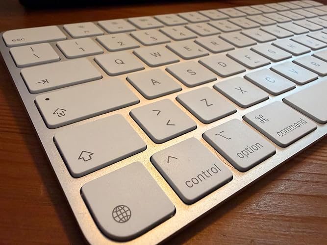 Magic キーボード US A3119＋MagicTrackpad A3120 Apple Magic Keyboard - US English ​​​​​​​ : Amazon.co.uk