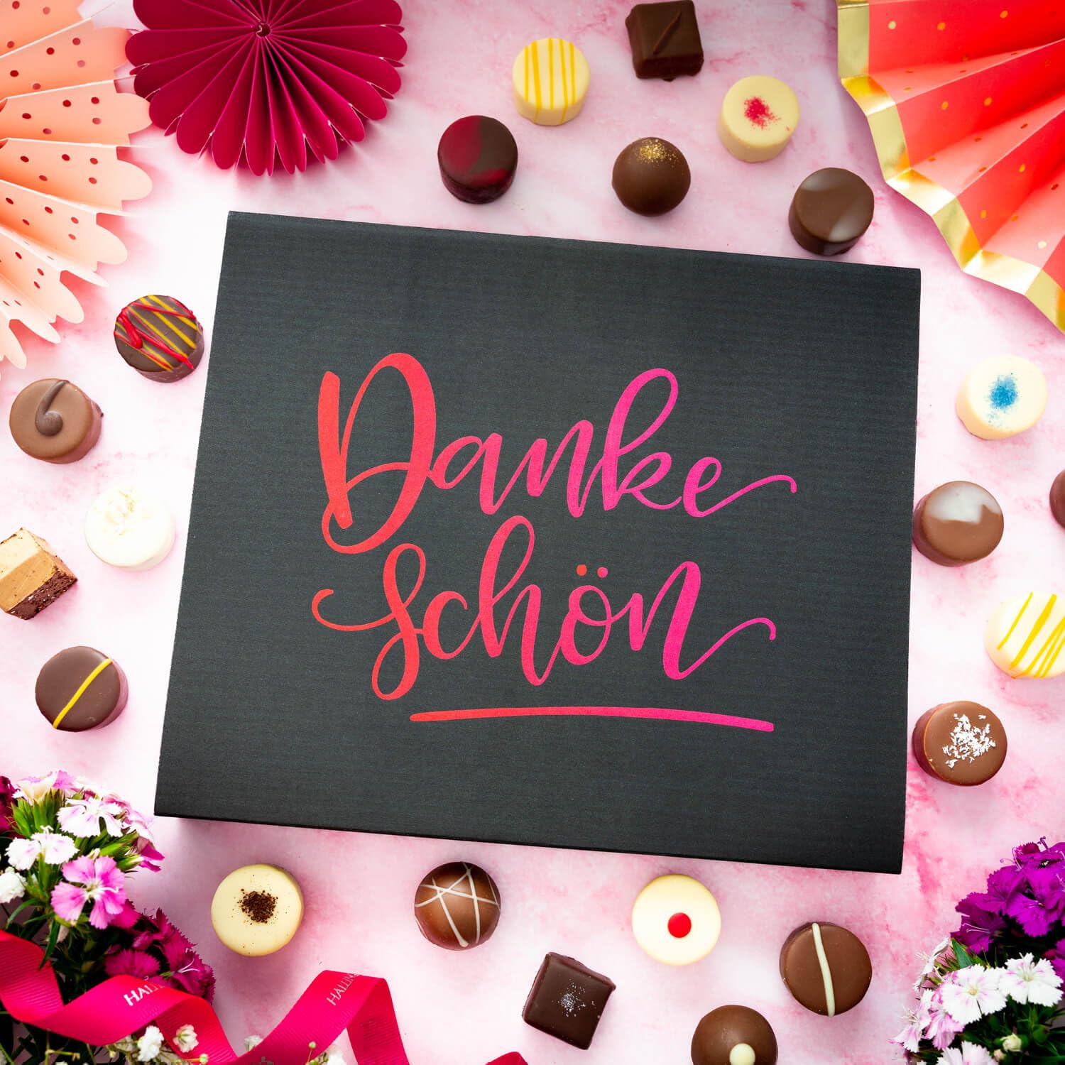 Hallingers Genuss Manufaktur Pralinen Dankeschön-Geschenk - ohne Alkohol, handmade aus Confiserie-Edelkakao in wertiger XXL-Geschenkbox "Dankeschön", Geschenkidee für Frauen Männer
