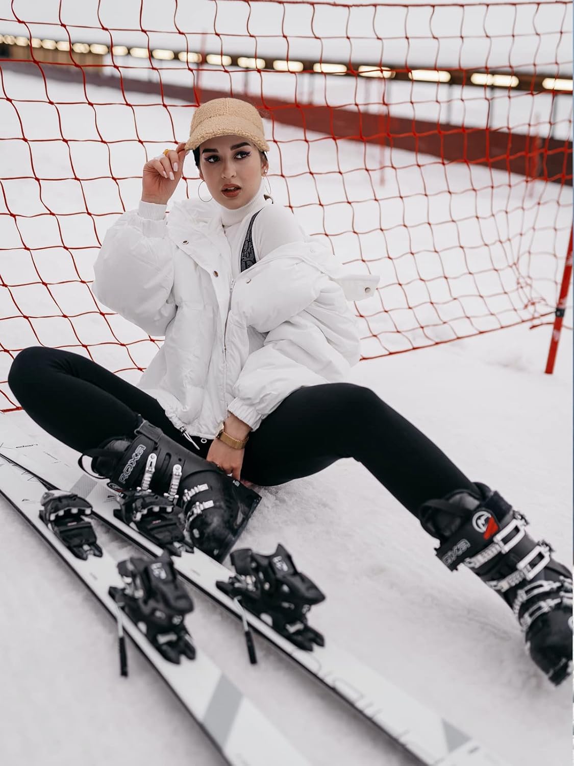 Winter Baseball Cap for Women Lamb Wool Solid Color Warm Golf Hats for Outdoor Travel Adjustable Hat - Image 2