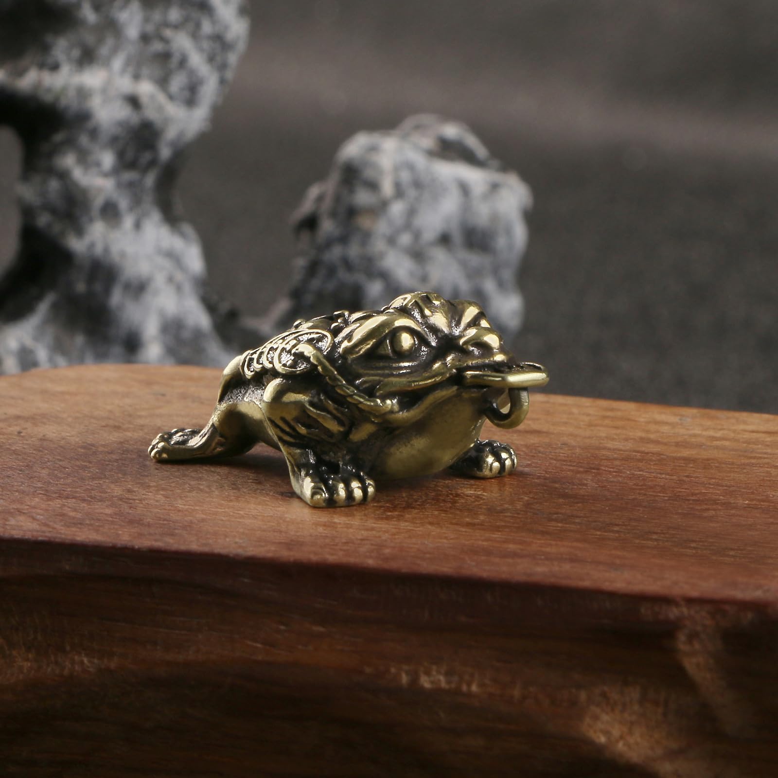 NBKLSWSUI Handmade Bronze Keychain Sculpture Figurine Sculture