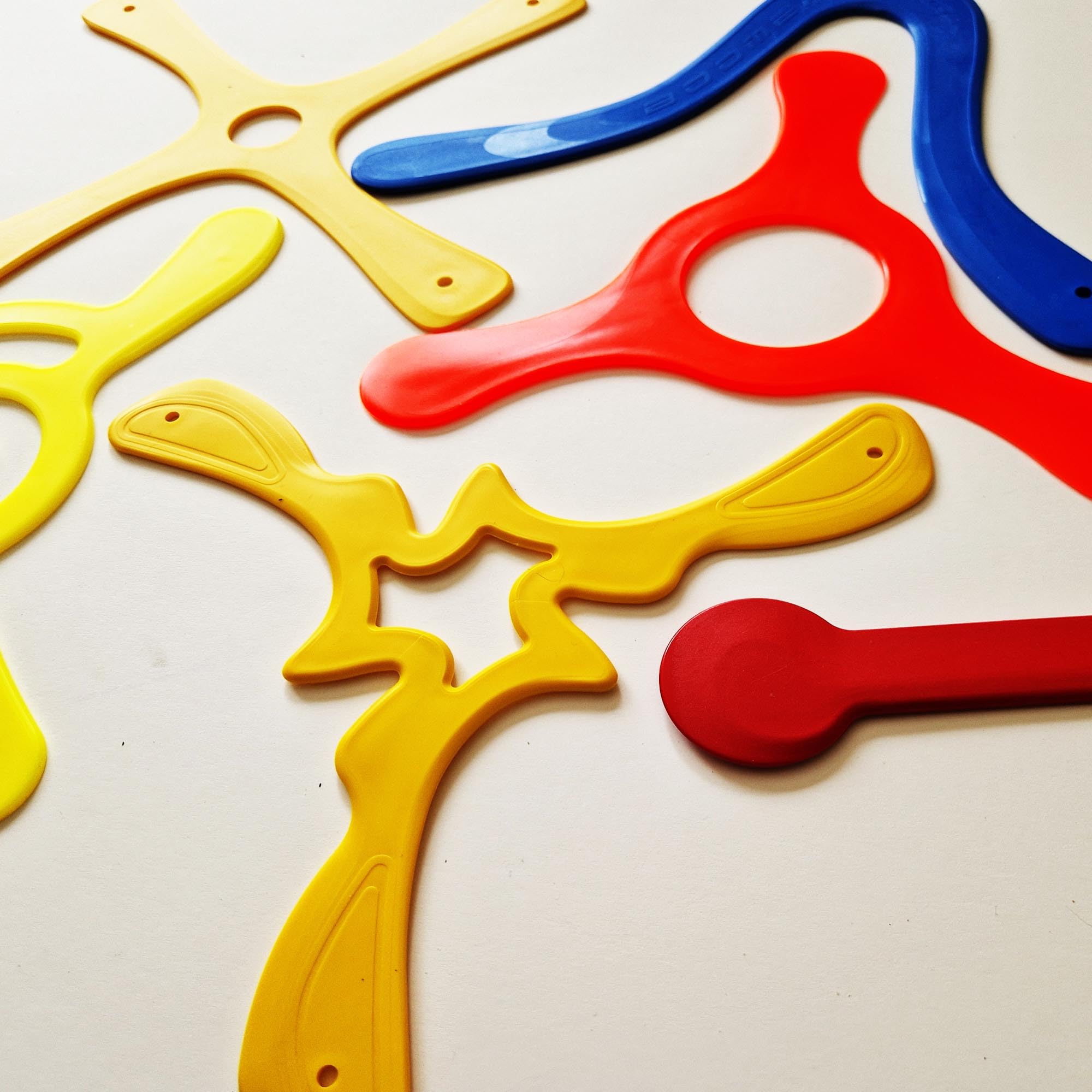 Confezione da 6 Boomerang per principianti, sport e giochi all'aperto, facile da lancere, in polipropilene.