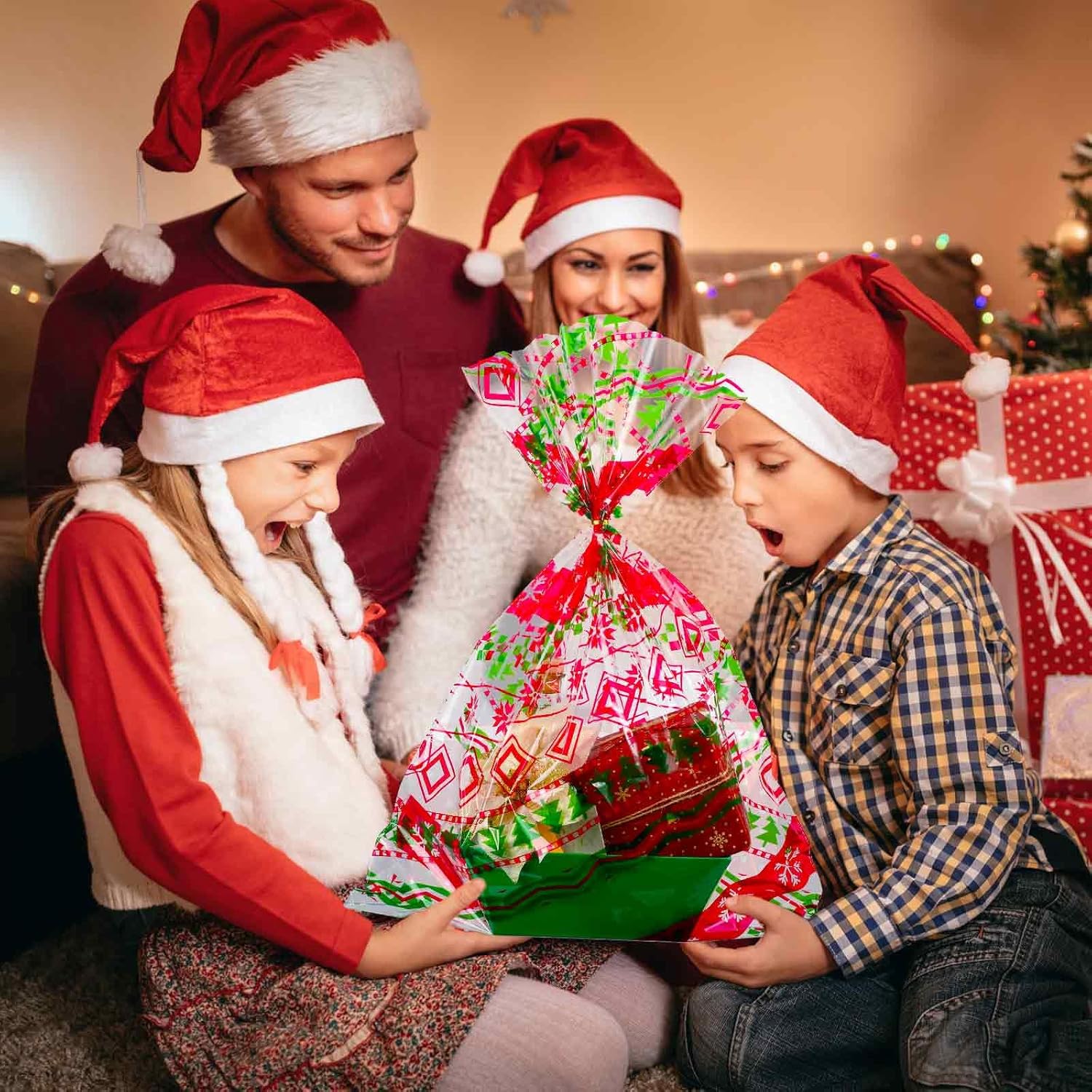 Cholemy 30 Pcs Large Christmas Cellophane Gifts Basket Bags 19.7" x 27.6" Jumbo Clear Red Green Plastic Goodies Bags Winter Holiday Gifts Wrap with Twist Ties for Xmas Treat Cookie Party Favors Craft - Image 6