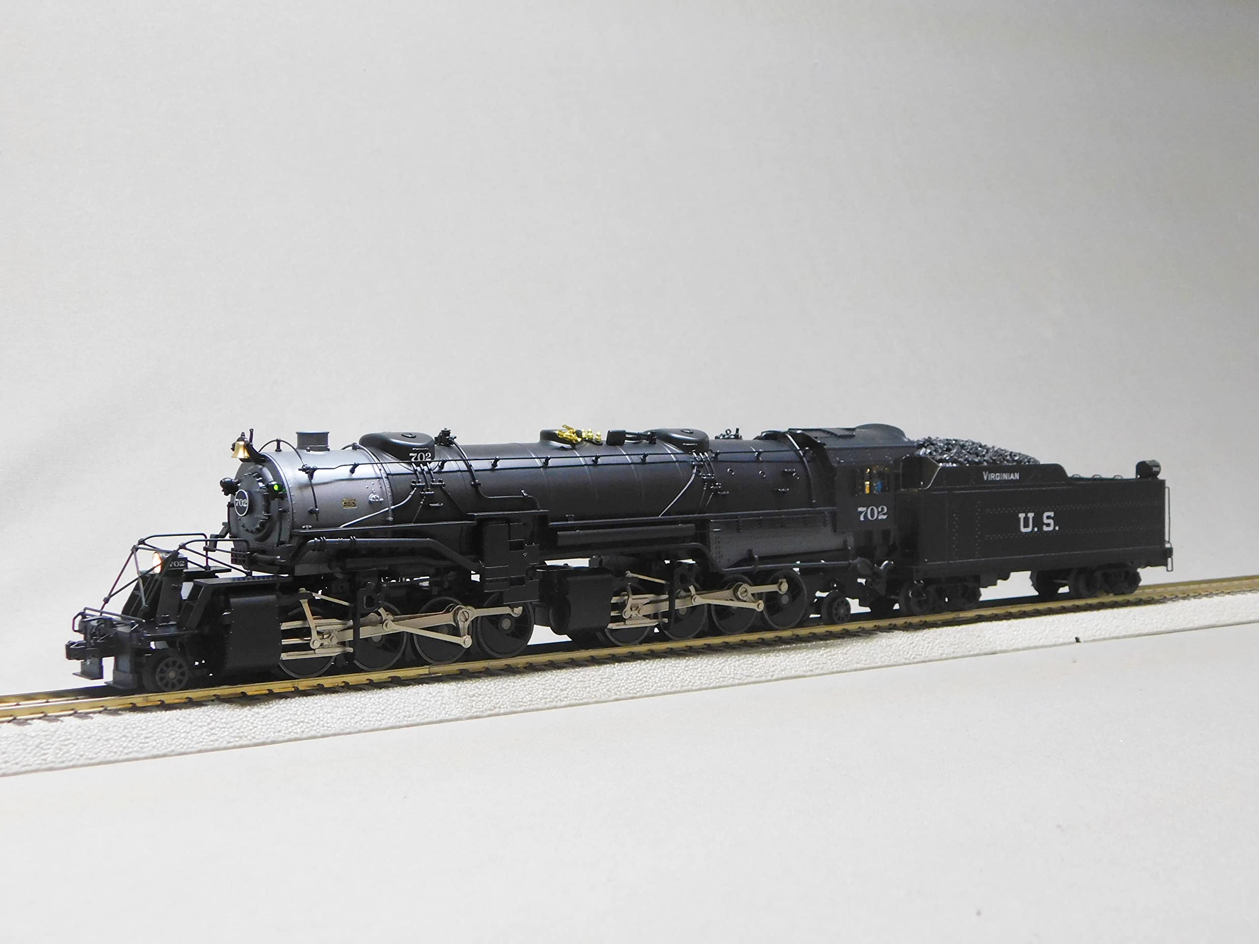 Lionel Santa FE Legacy 2-10-4 STEAM Locomotive Engine #5011 O Gauge