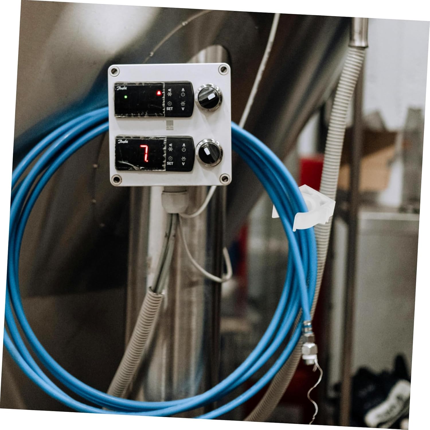 Gatuida 120pcs Pvc Pipe Mounting Clamps Hose Fixing Clips for Water Pipe Support Easy Installation U-shaped Holders for Diameter White Design