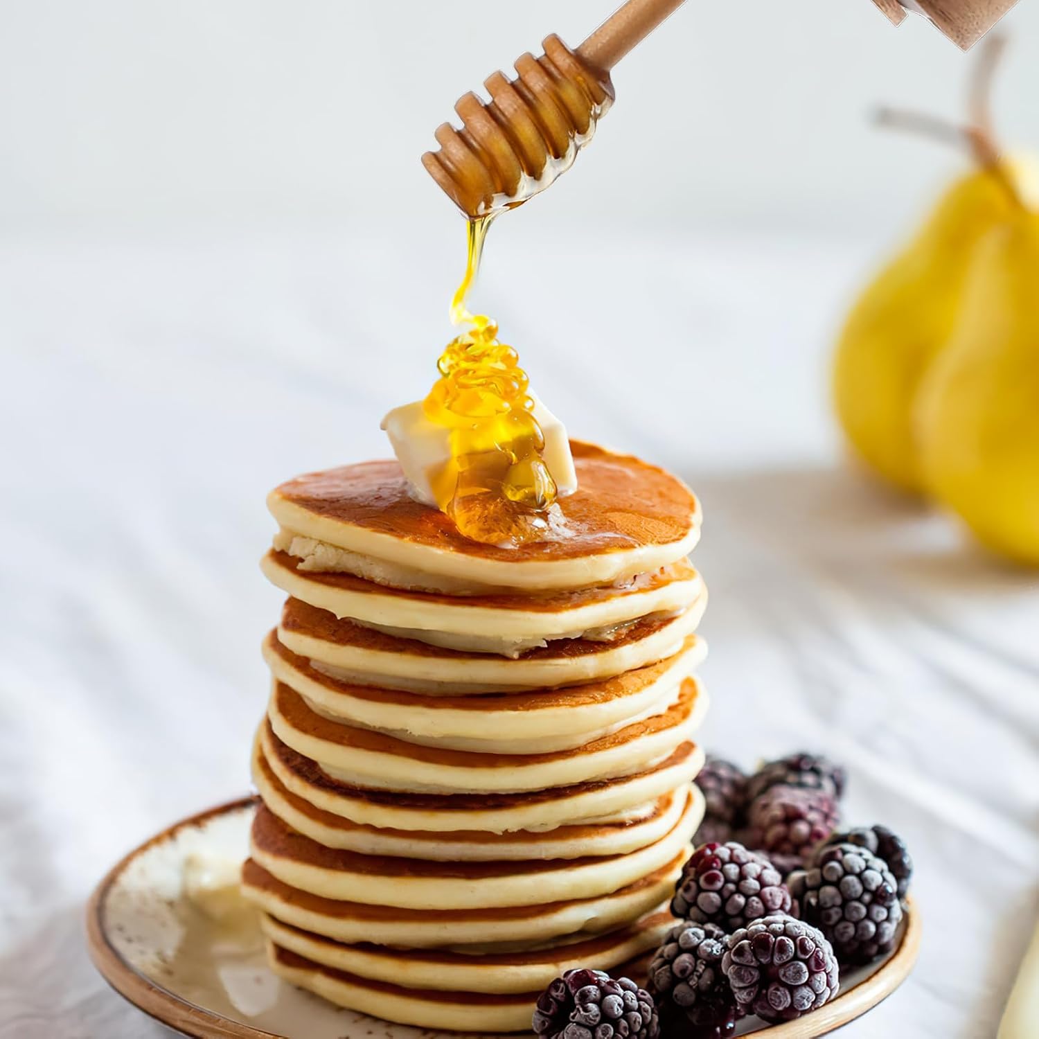 12 Oz Honey Jar with 2 Wooden Dippers and Lid,Honey Pot Dispenser,Clear Glass Honey Container for Home Kitchen,Store Honey and Syrup,Easy to Clean