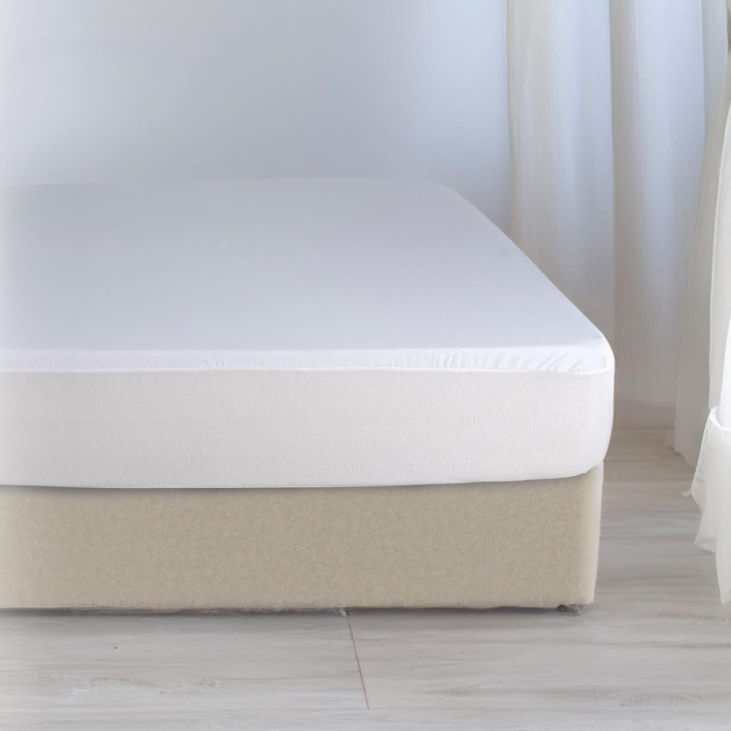 Nomads ComfortGuard Mattress Protector Made of 100 Cotton, Mattress