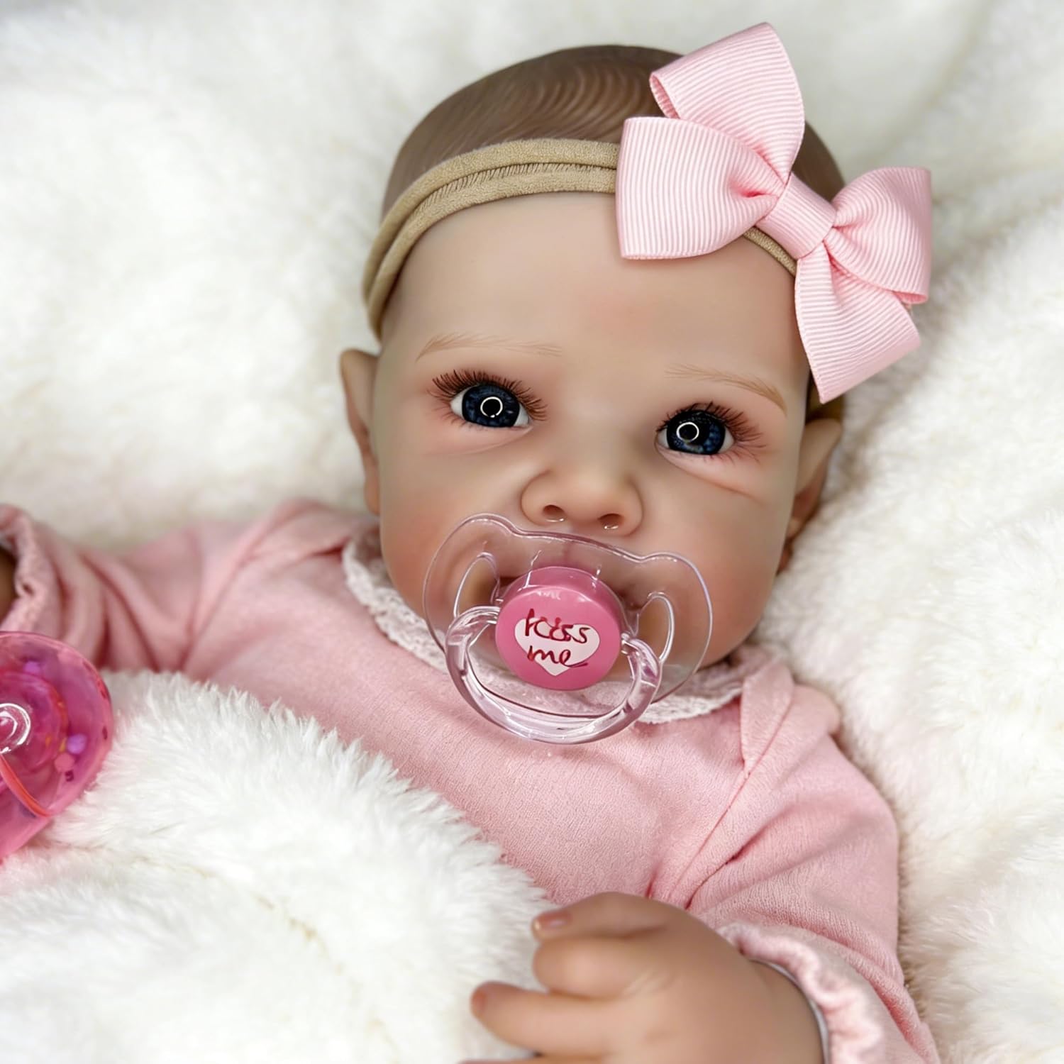 4-Piece Magnetic Pacifier Set for Reborn Doll Accessories Simulates Realistic Soothing and Feeding Cute Pink Collection (Kiss Me, Heart Bear, Rainbow, I Love Mommy)