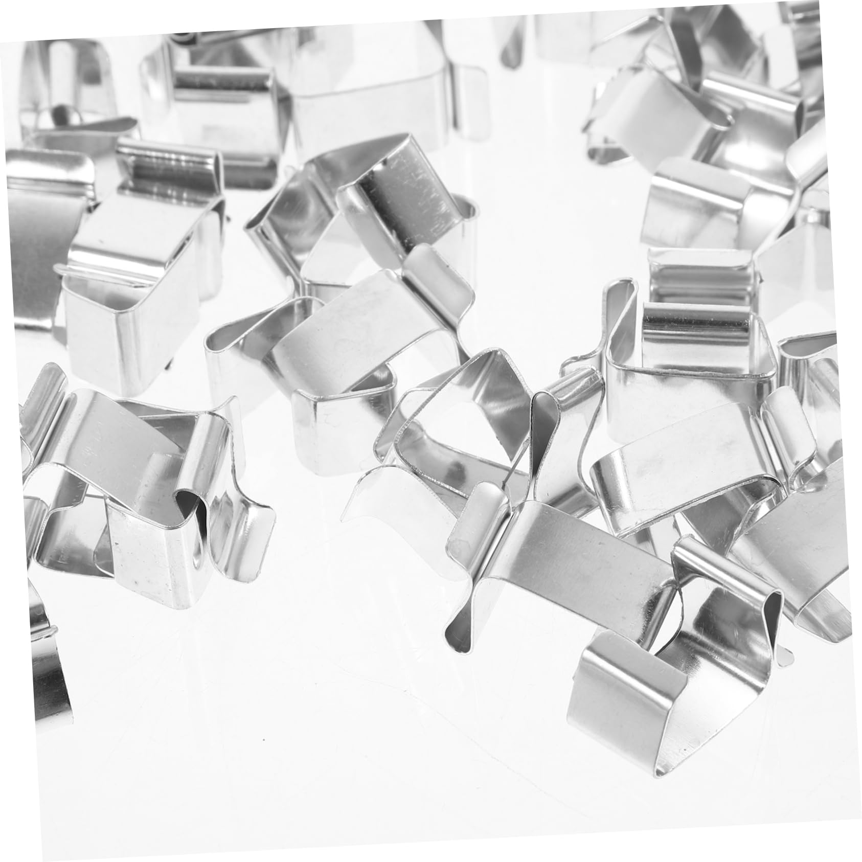 HOMSFOU 250piezas Ganchos De Metal Para Luces Navideñas Clips Resistentes Para Decoraciones De Fiesta y Jardín Para Colgar Luces Exteriores y Adornos De Navidad