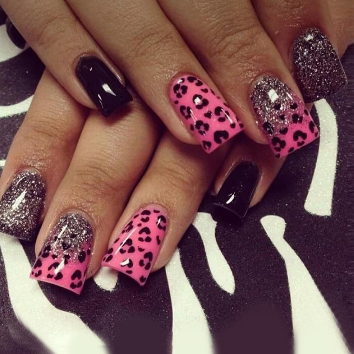 Photo 1 of 24 Pcs Press on Nails Short Square Nail Tips WLGDLH Fall Fake Nails Press ons Acrylic Nail Kit Full Cover Reusable False Nails Pink Black Glitter Glue on Nails Leopard Print Nail Art for Ma'am